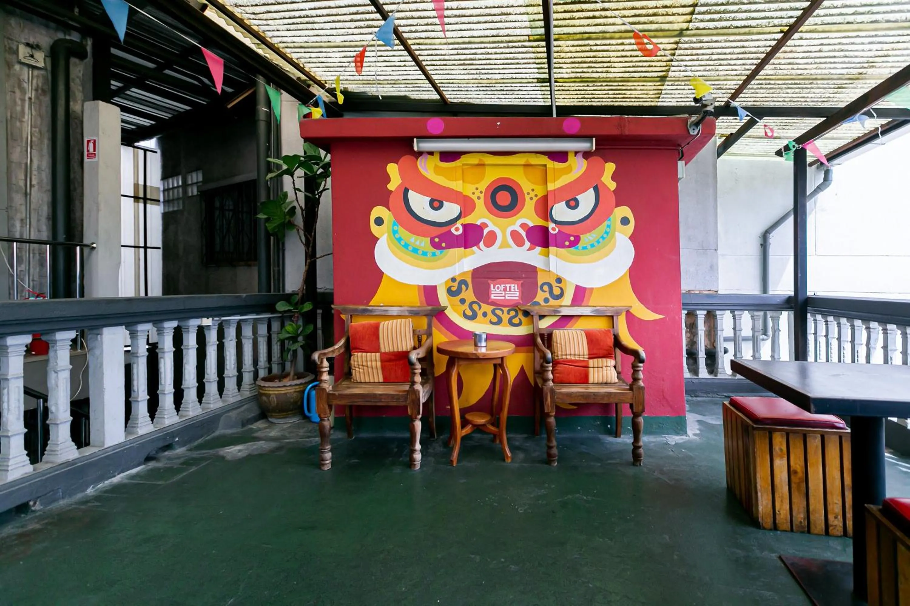 Seating area in Loftel 22 Hostel