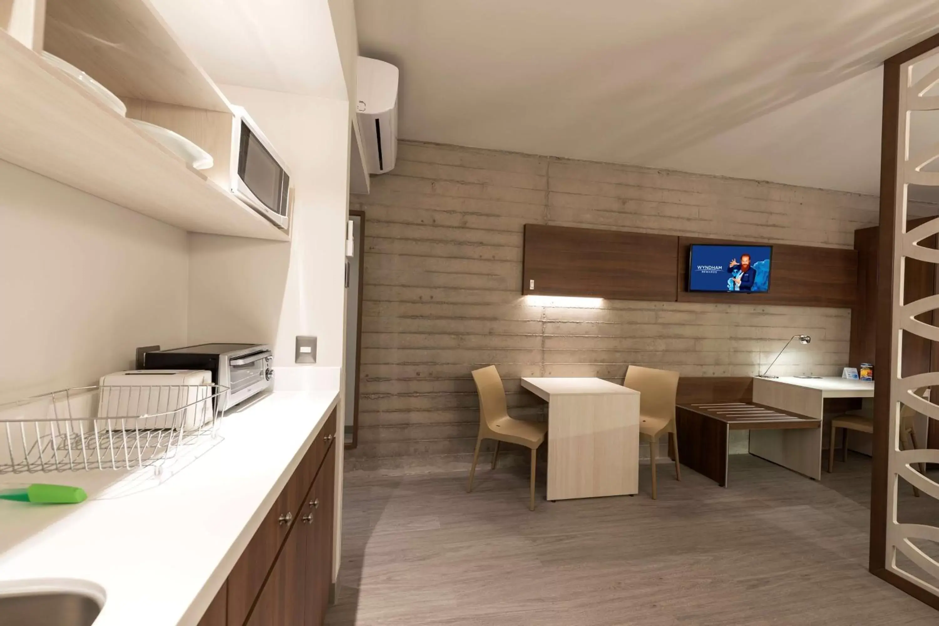 Photo of the whole room, Kitchen/Kitchenette in Microtel Inn & Suites by Wyndham San Luis Potosi