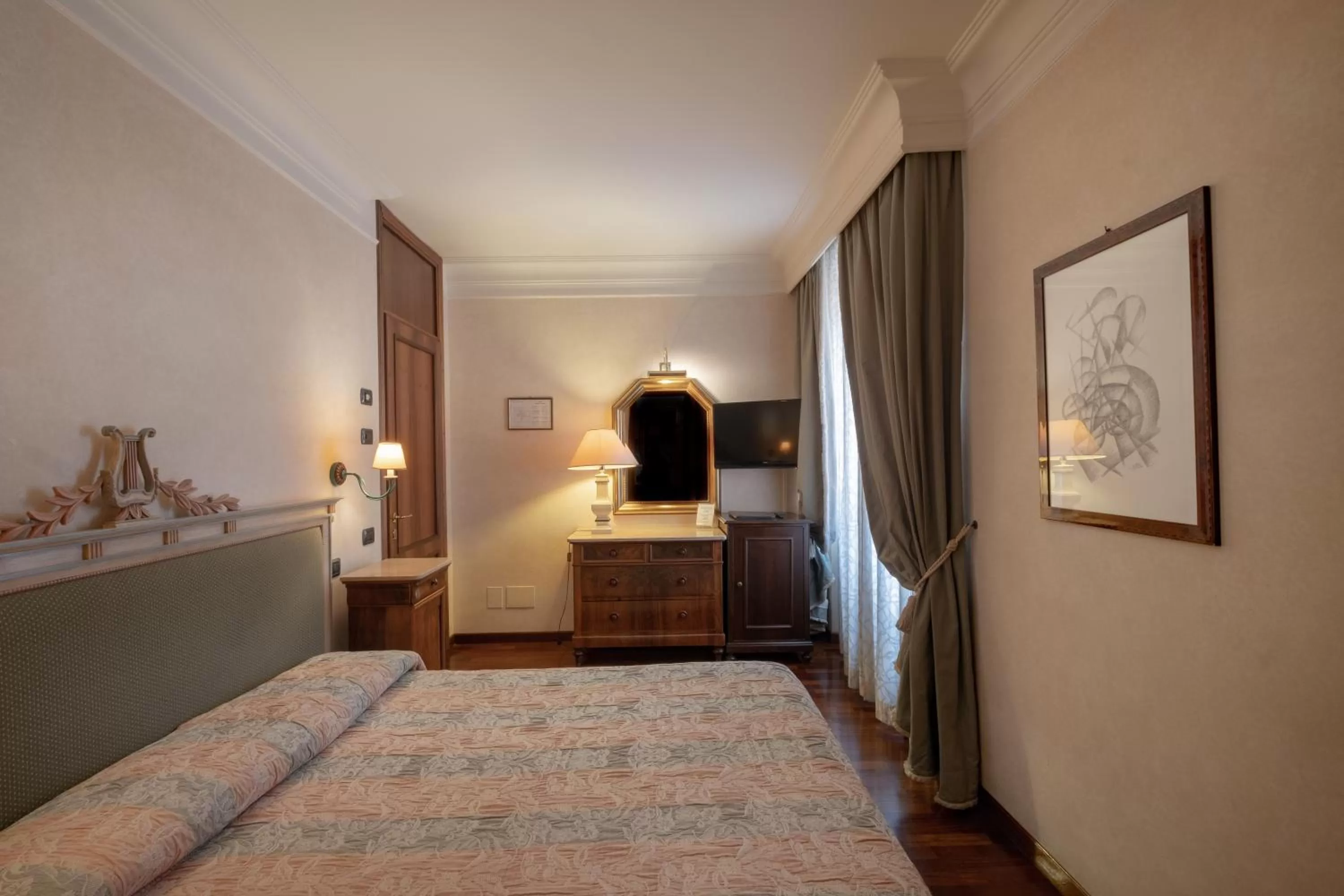 Photo of the whole room, Bed in Relais Ducale