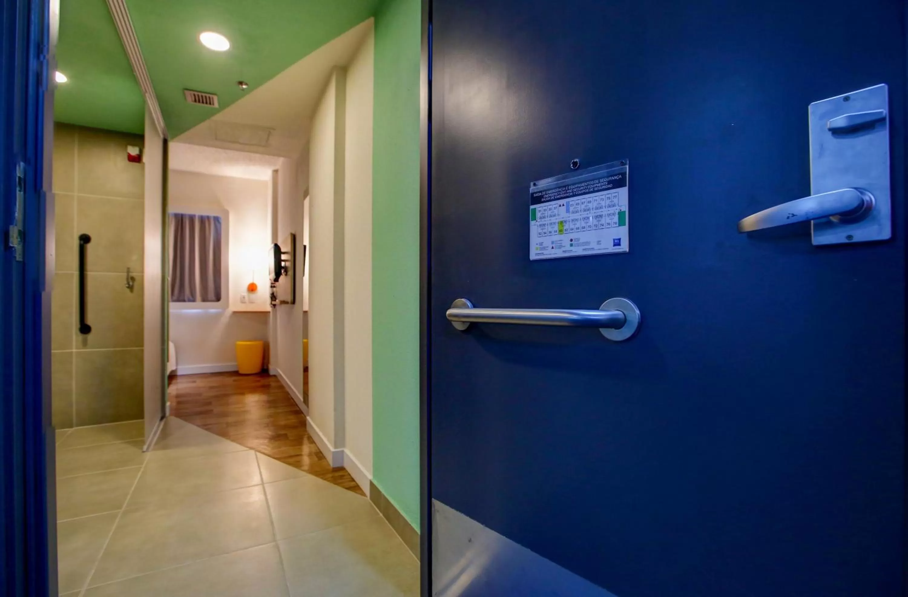 Bedroom in ibis budget Tambore