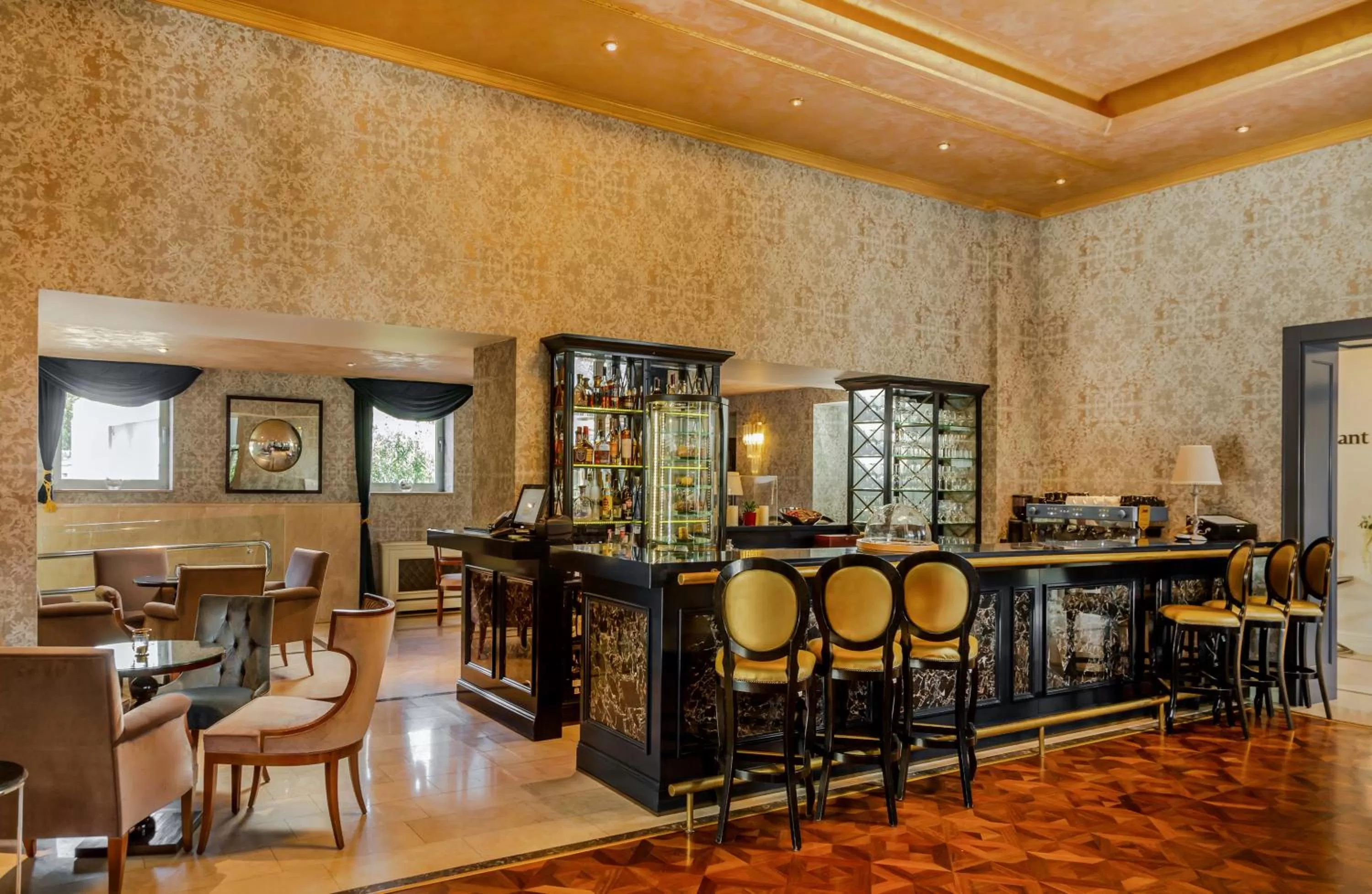 Lounge or bar in Hotel Park Split