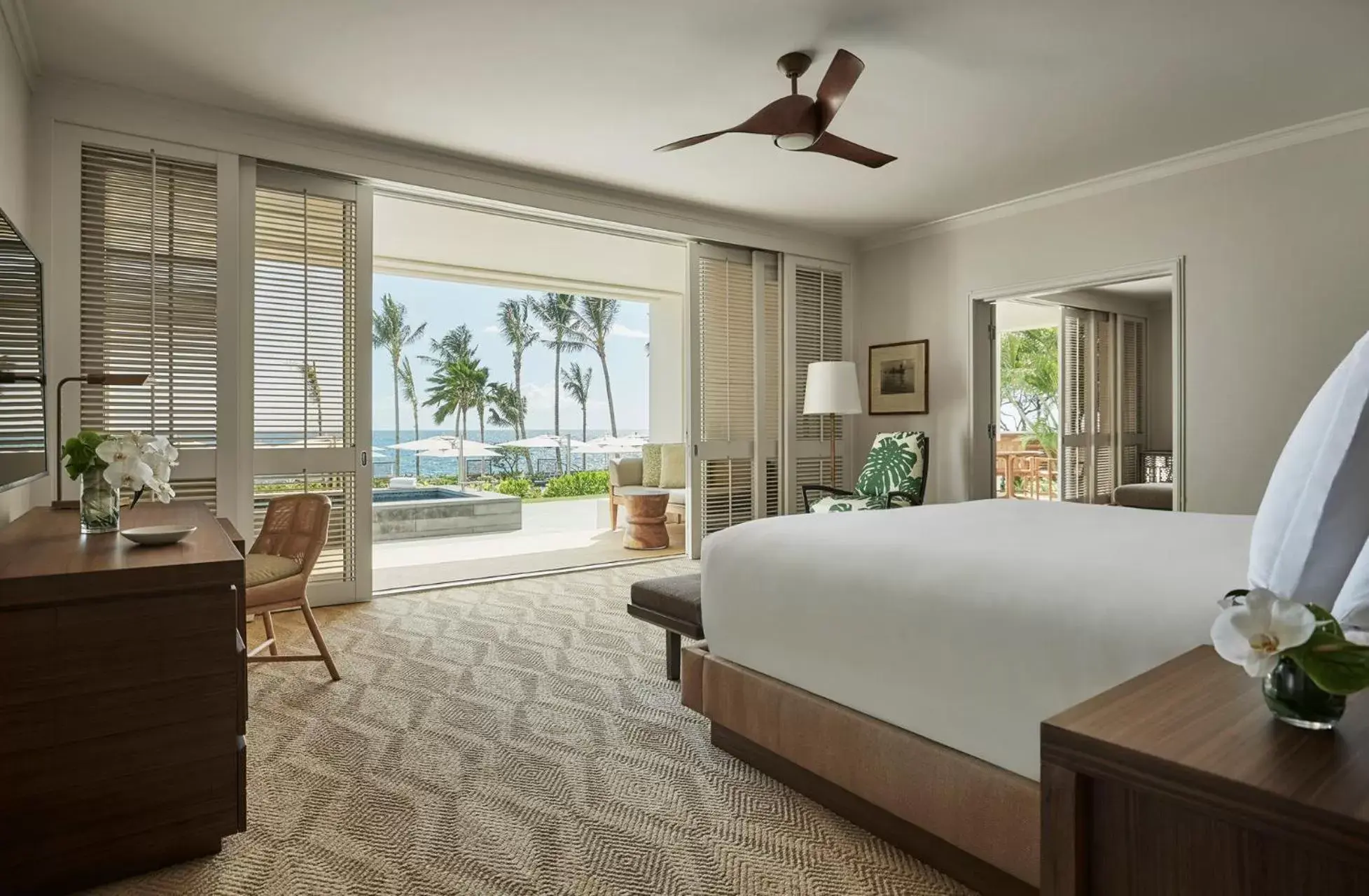 Bed in Four Seasons Resort Oahu at Ko Olina