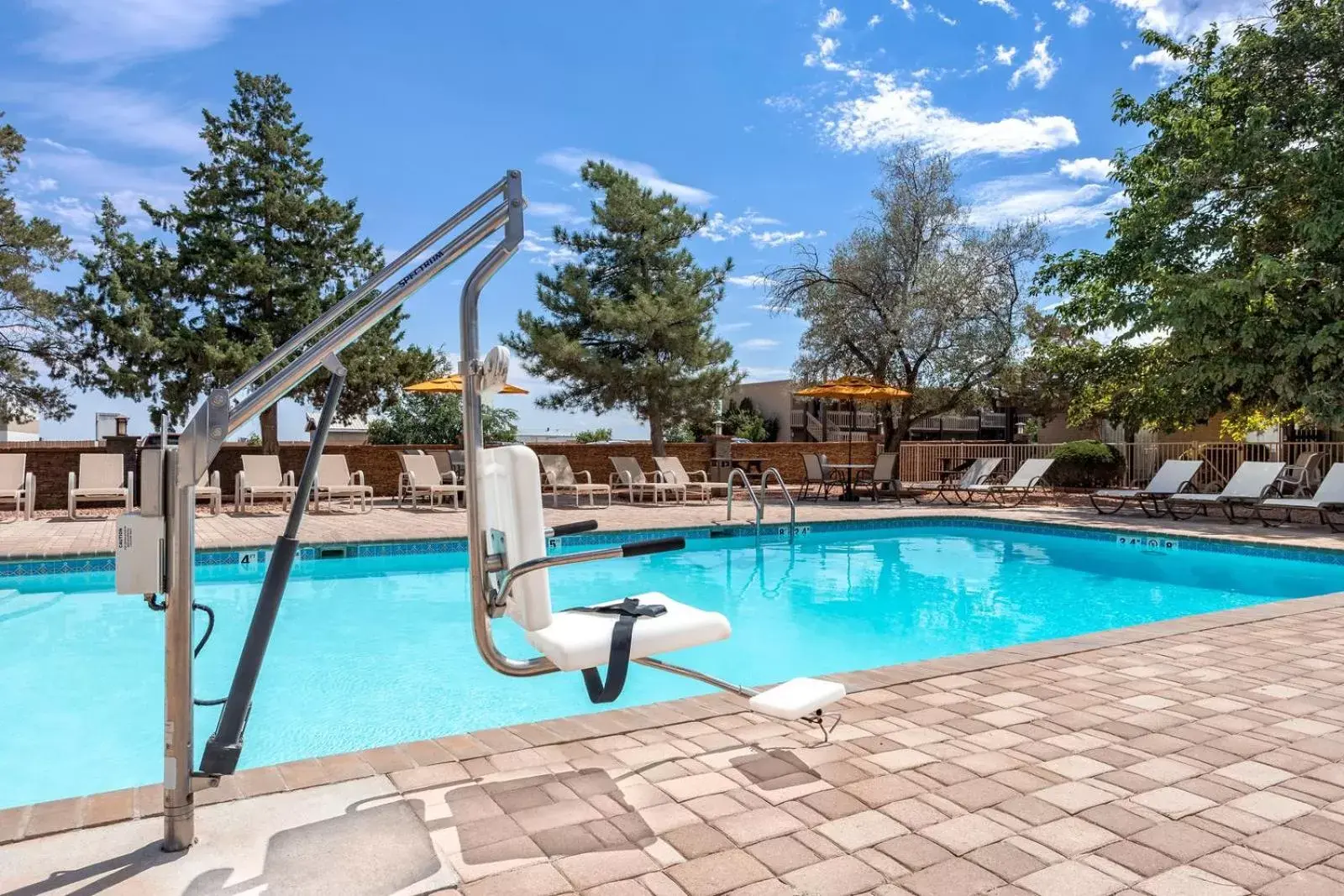 Swimming Pool in Kayenta Monument Valley Inn