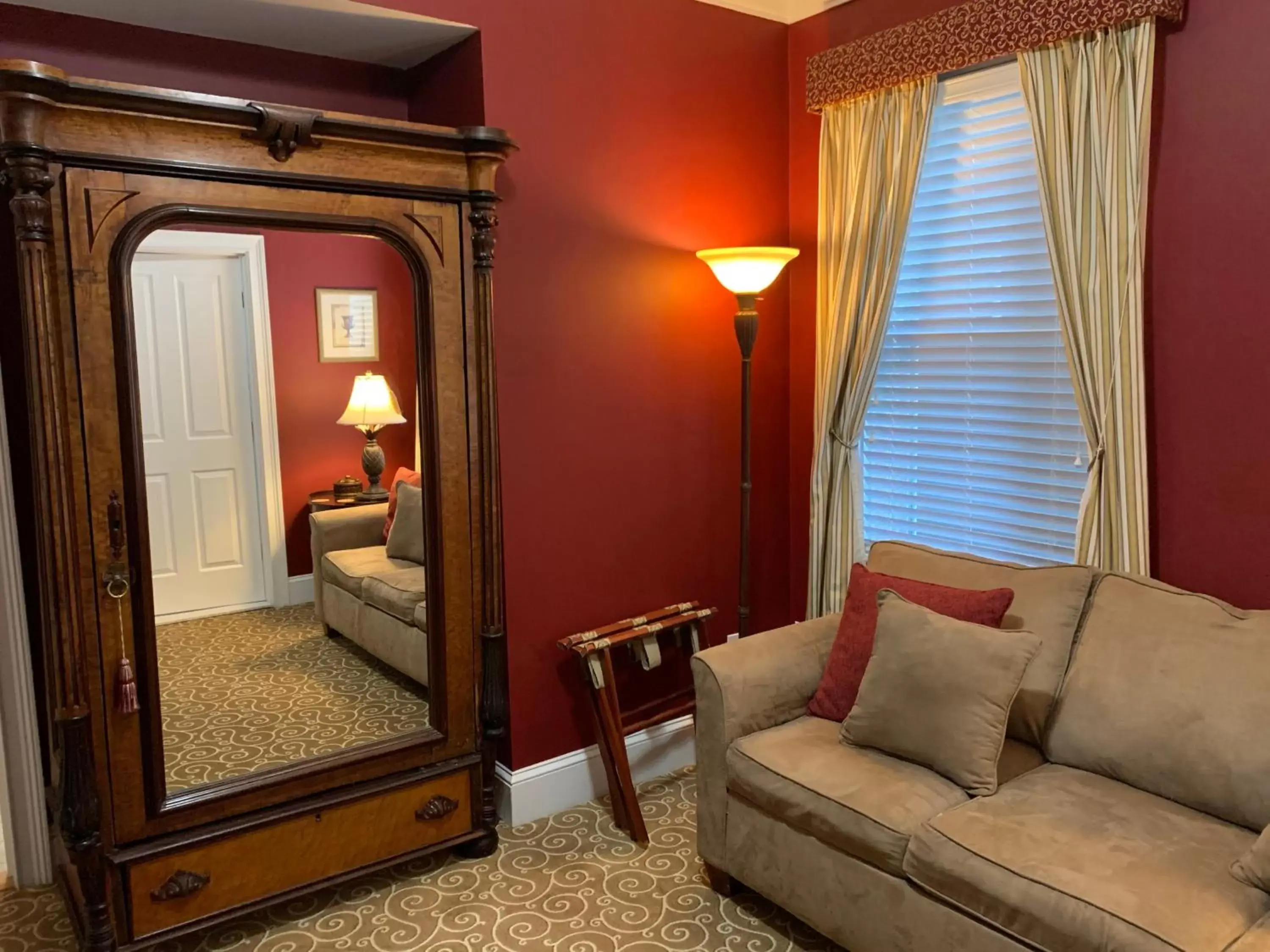 Seating Area in Almondy Inn Bed & Breakfast