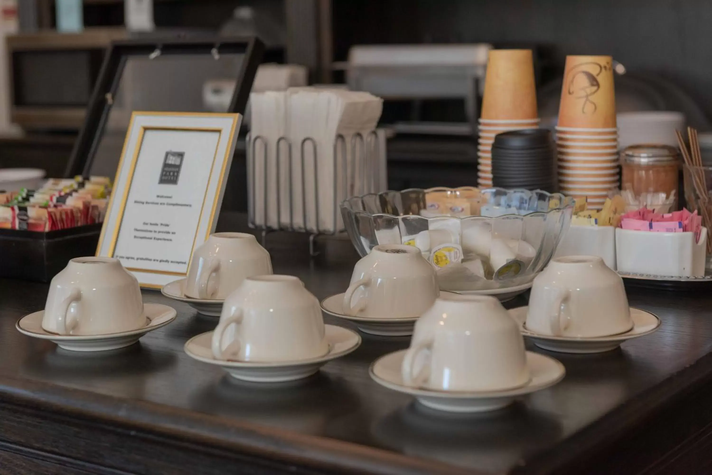 Coffee/tea facilities in Stanyan Park Hotel