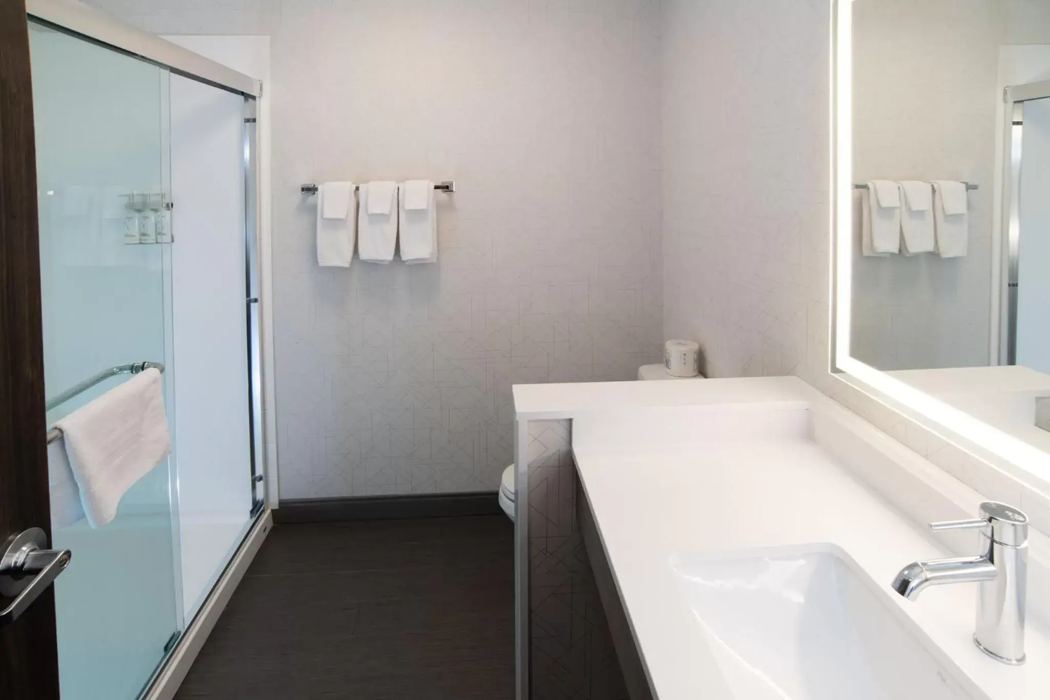 Photo of the whole room in Holiday Inn Express & Suites - Moose Jaw by IHG Photo of the whole room in Holiday Inn Express & Suites - Moose Jaw by IHG