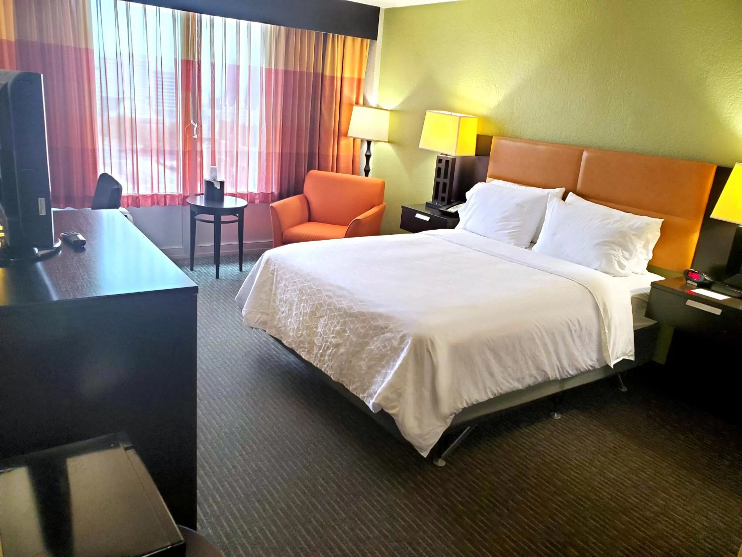 Bed in 17 West Hotel, Ascend Hotel Collection