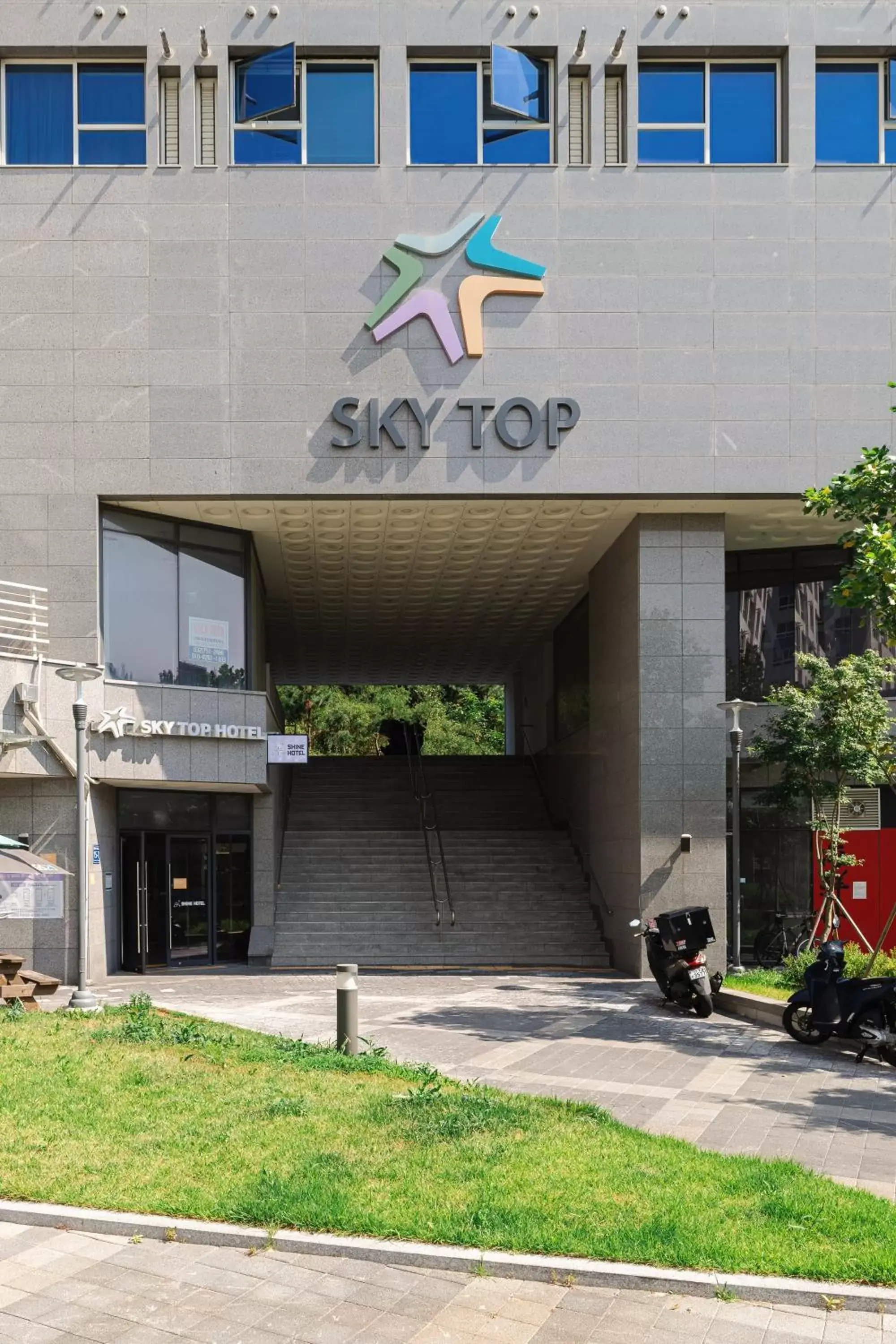 Property Building in Skytop Hotel Incheon Airport