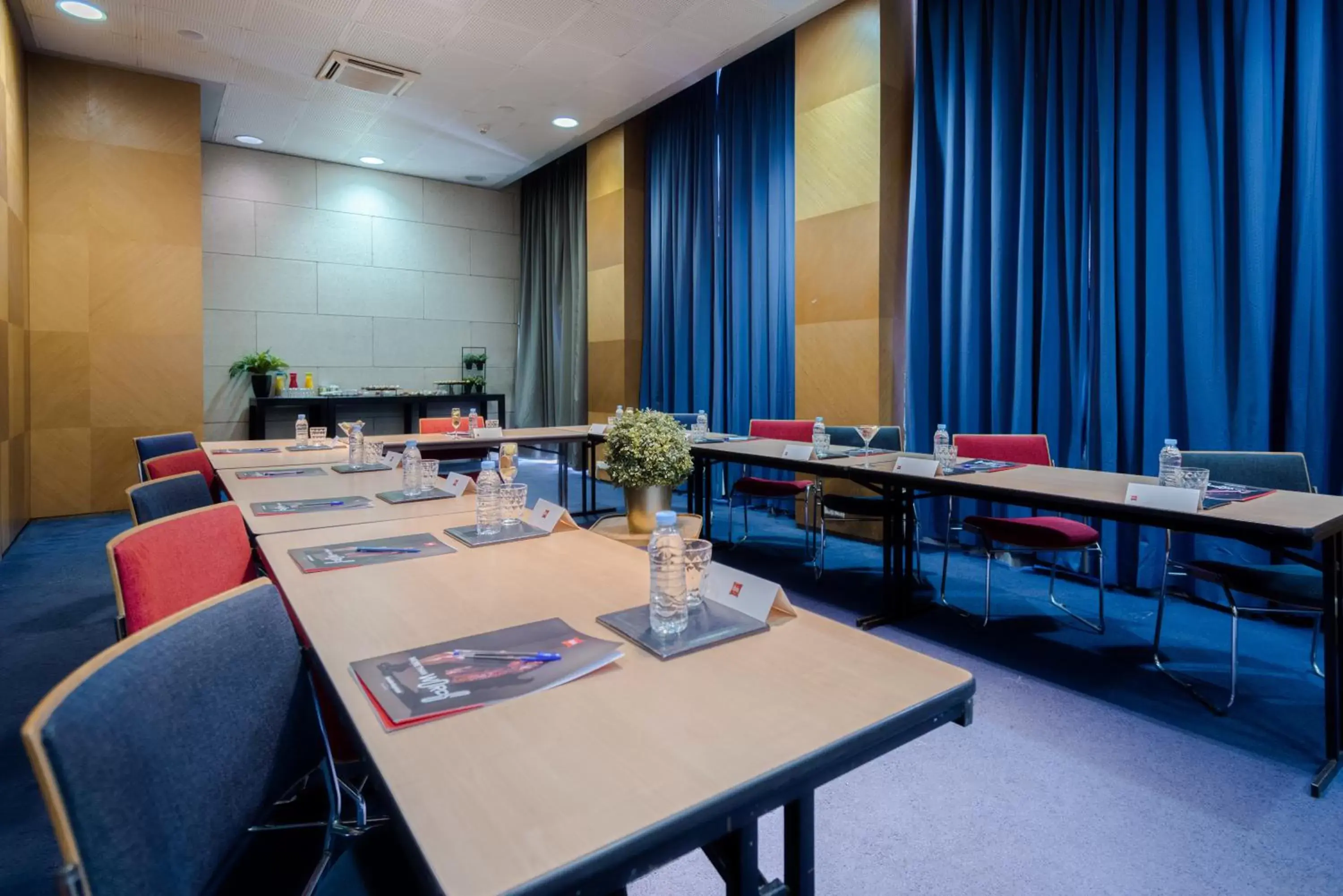 Meeting/conference room, Business Area/Conference Room in Ibis Casablanca City Center