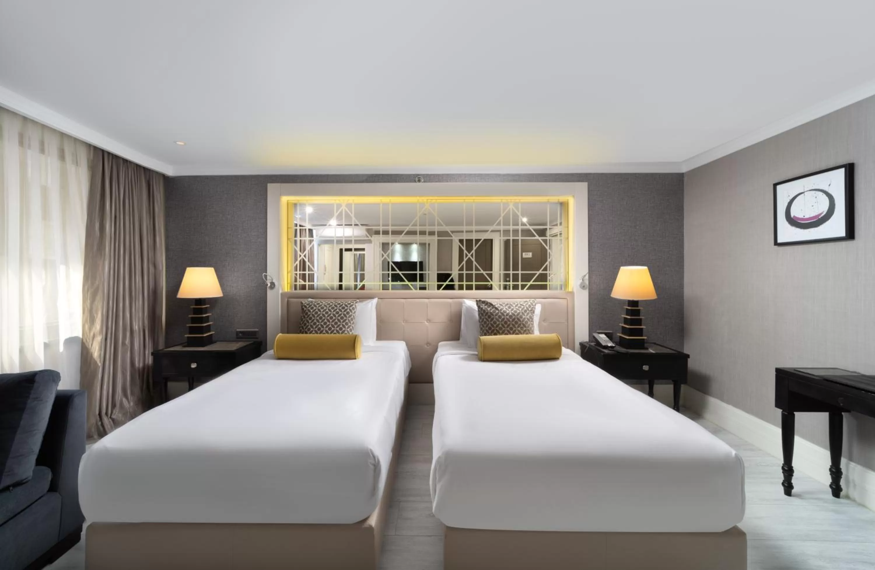 Bed in Mercure Istanbul Bomonti