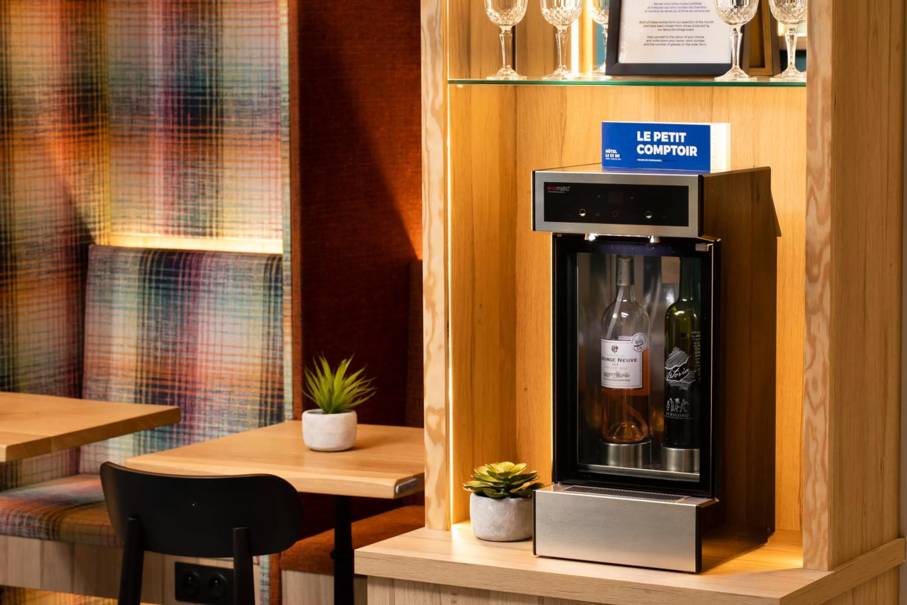 Alcoholic drinks in Hotel Locomo - Gare de Lyon Bastille