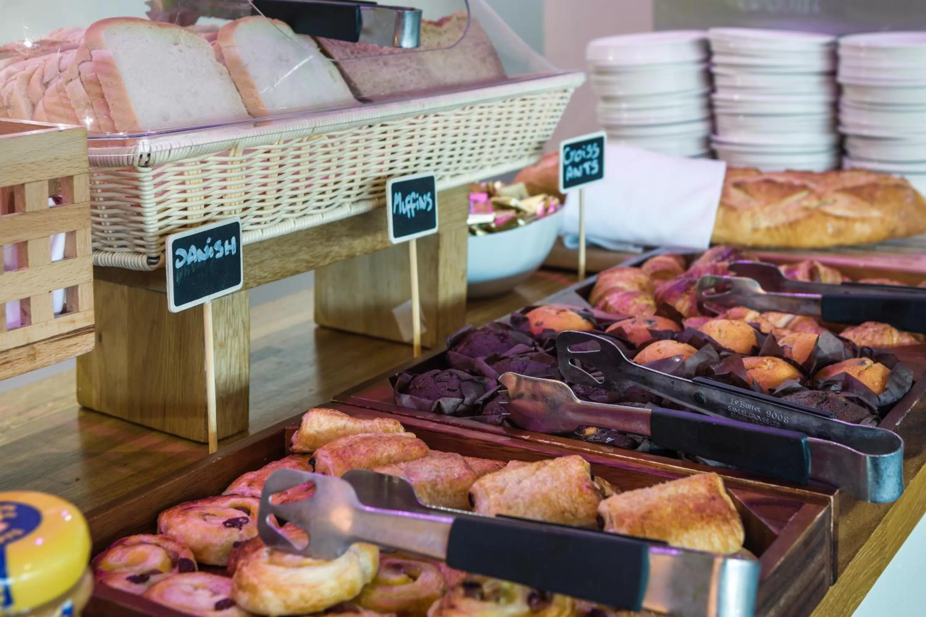 Breakfast in Holiday Inn Sittingbourne by IHG