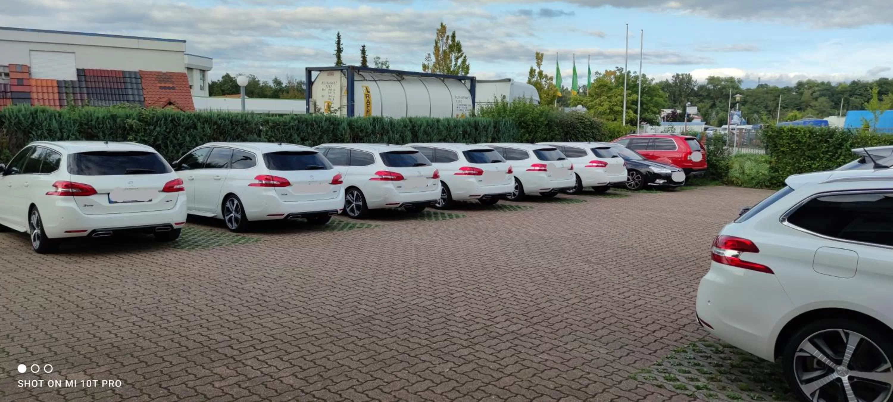 Property building in Hotel Kick