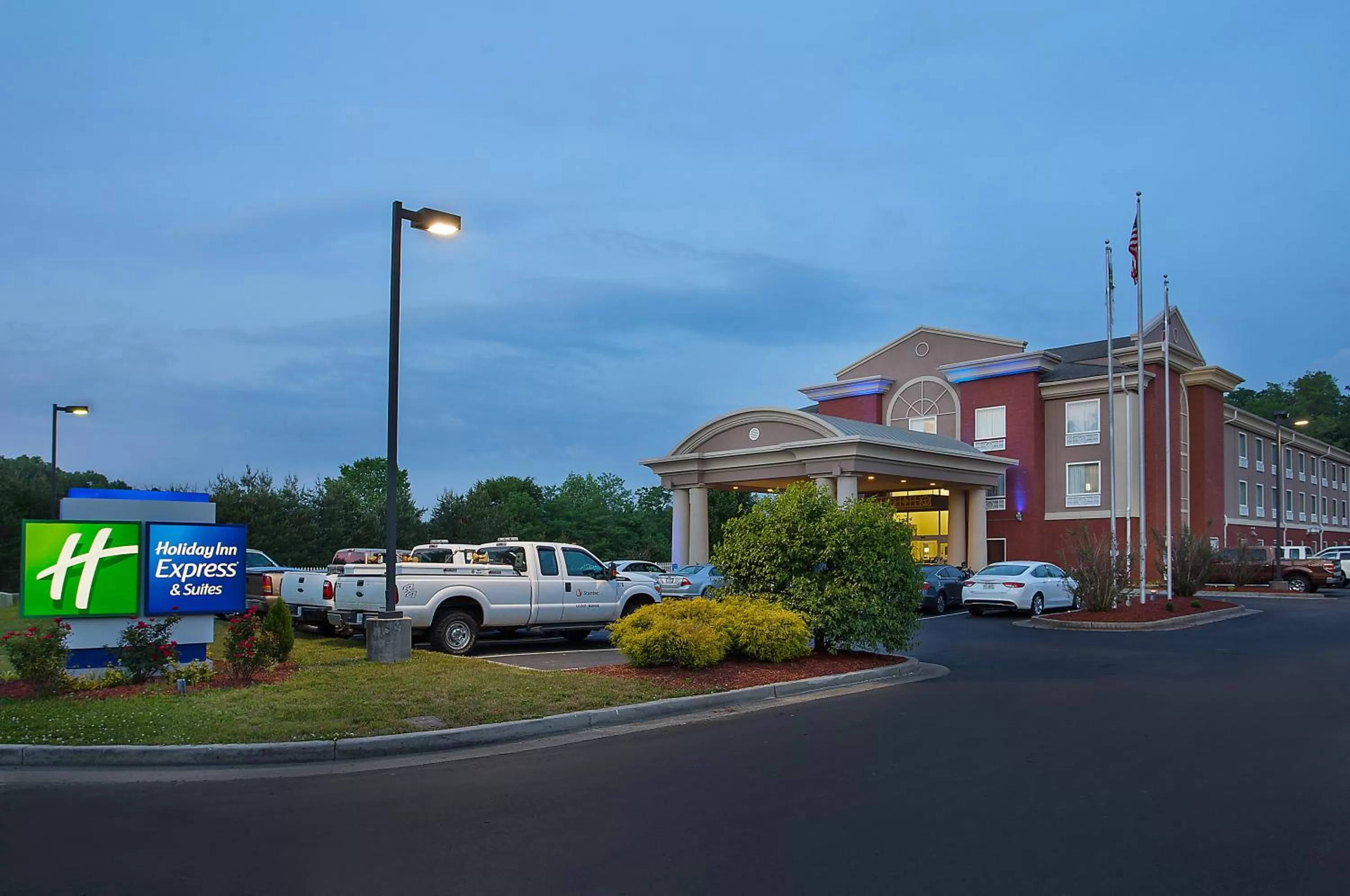 Property building in Holiday Inn Express & Suites Murphy by IHG