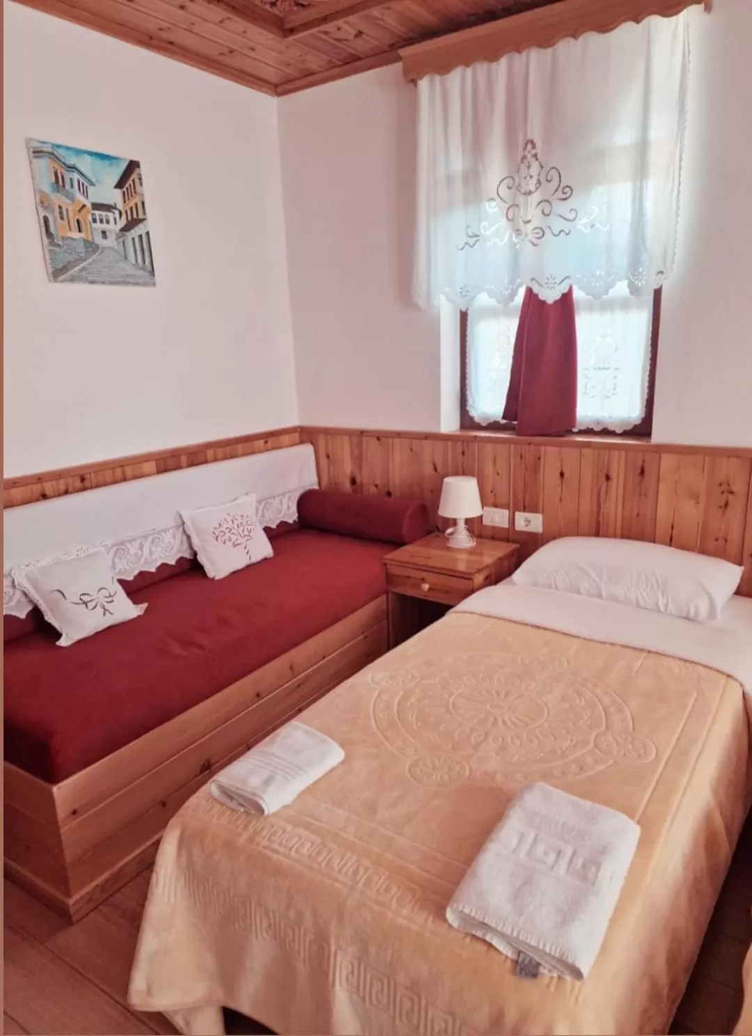 Photo of the whole room in Hotel Domino