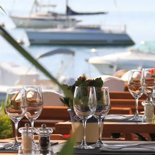 Balcony/Terrace, Restaurant/Places to Eat in Hotel Restaurant Les Venetes