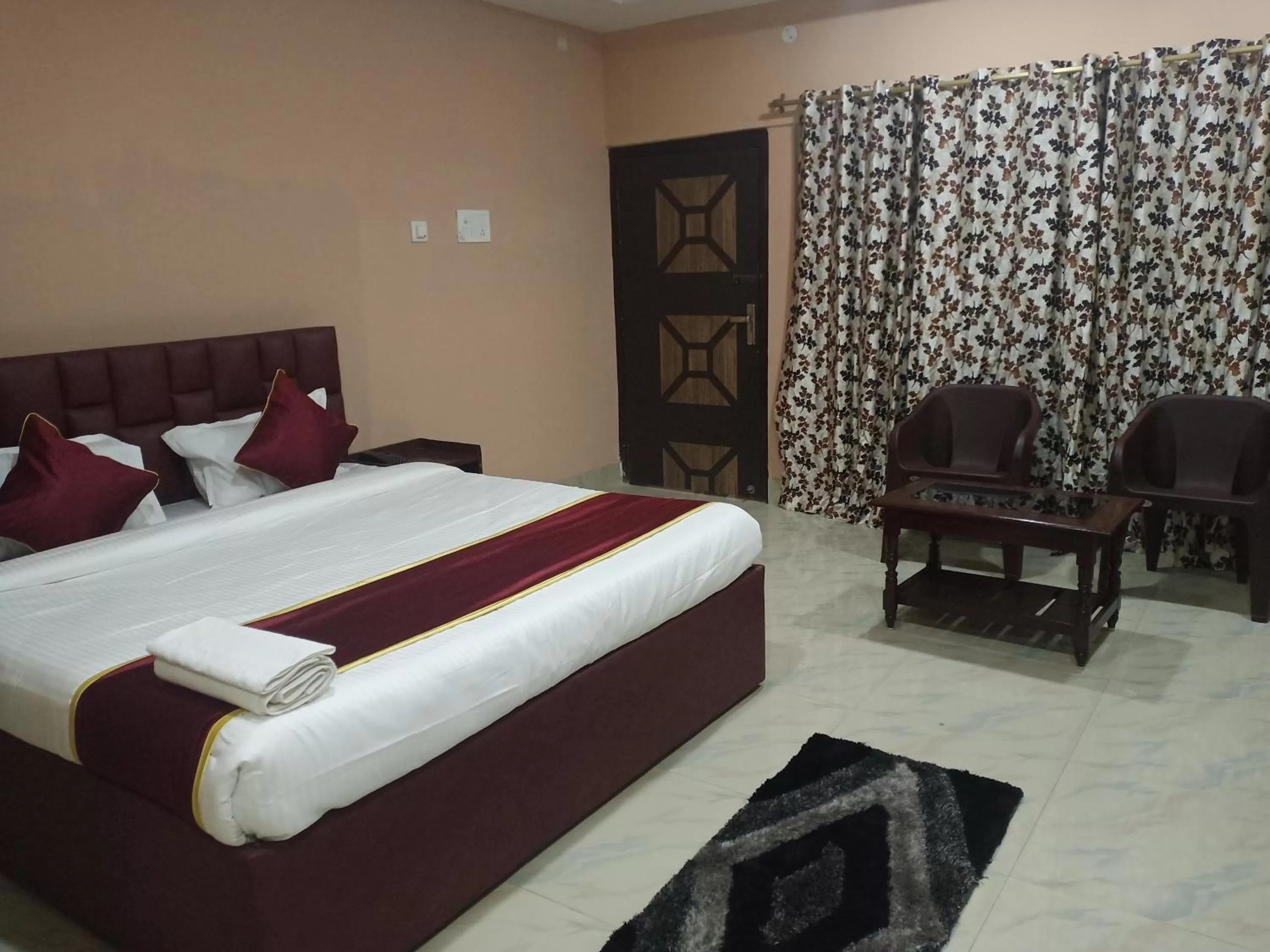 Photo of the whole room, Bed in URBAN COTTAGE