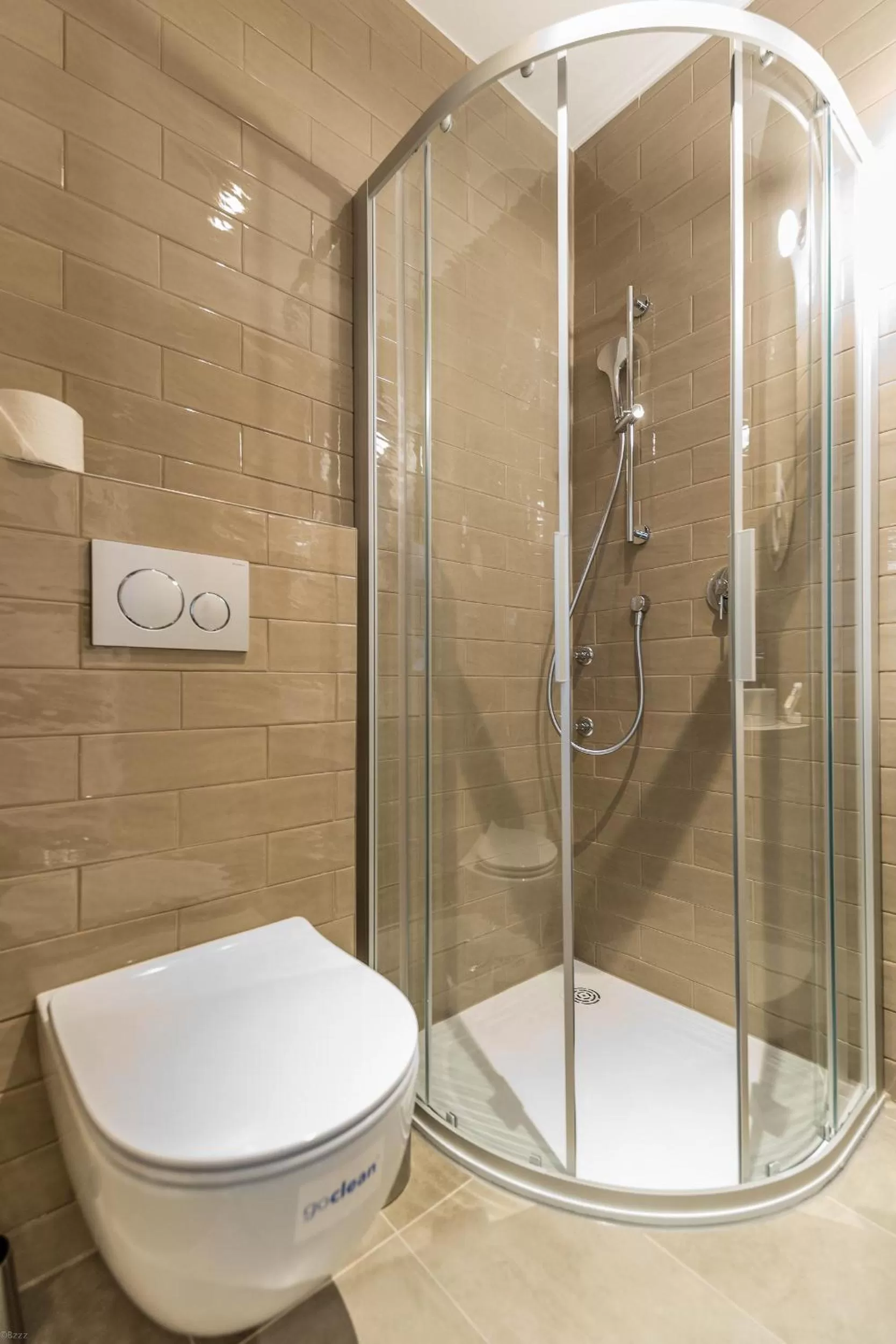 Bathroom in Hotel Mrak