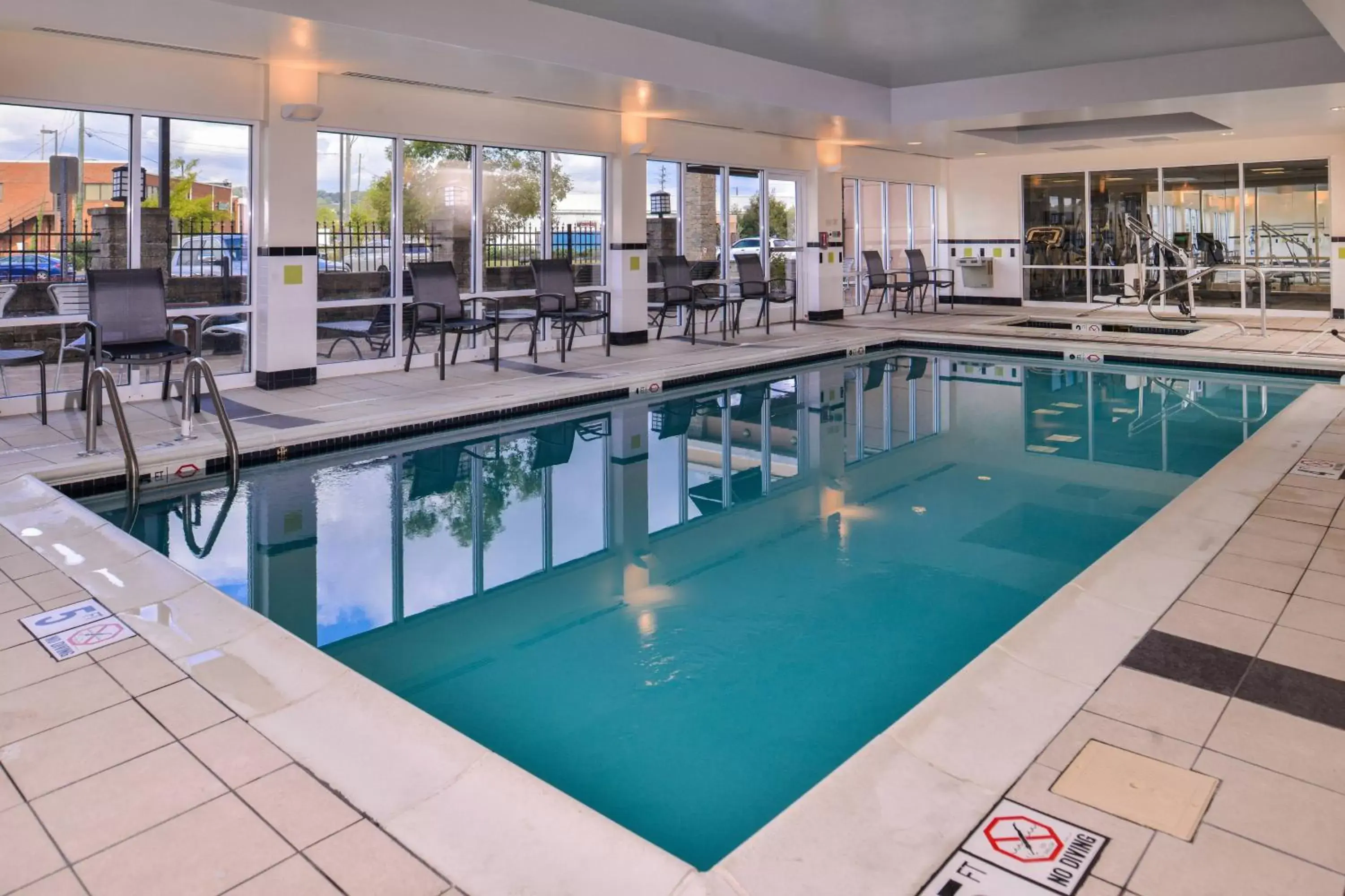 Swimming Pool in Fairfield Inn and Suites by Marriott Birmingham Pelham/I-65