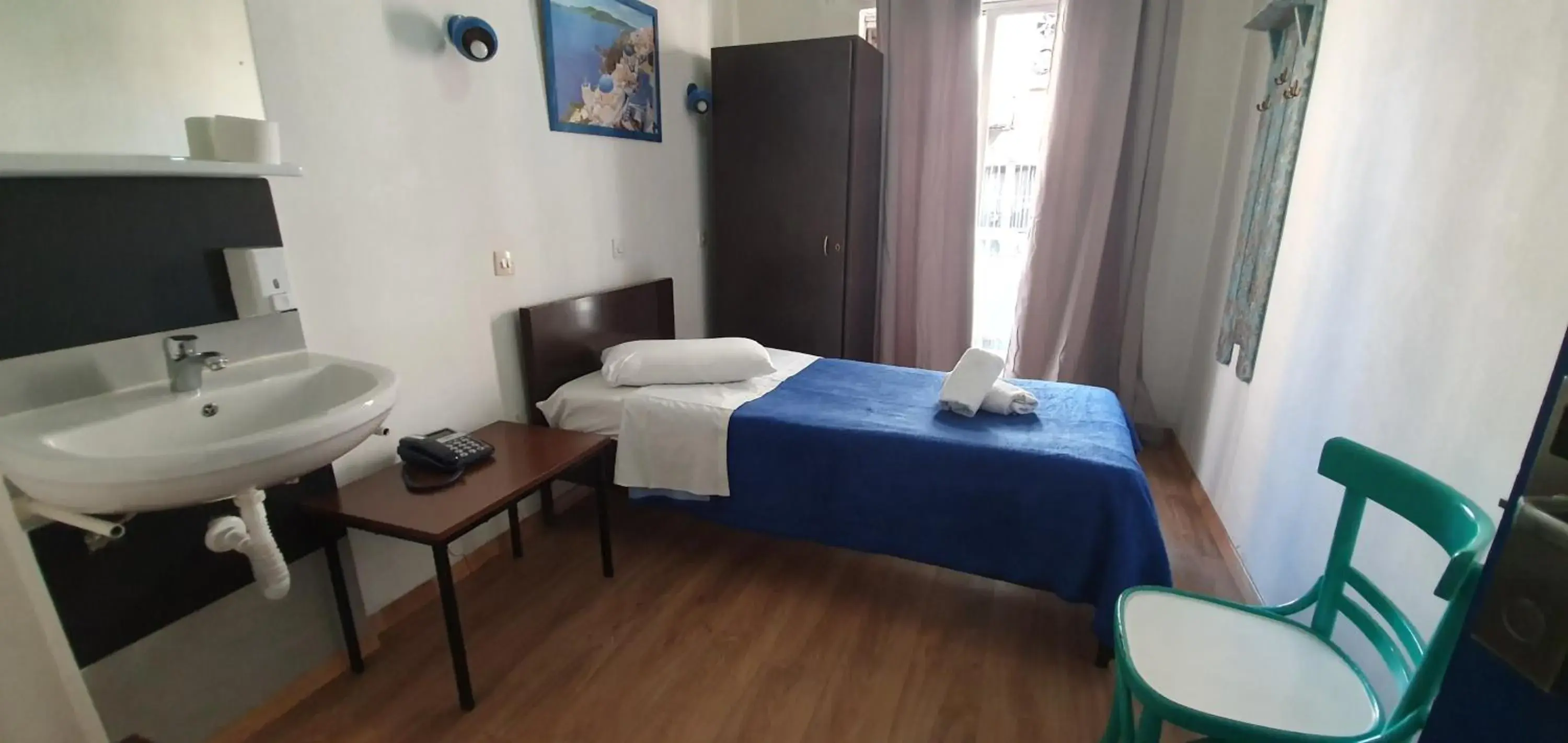 Photo of the whole room, Bed in Sparta Team Hotel