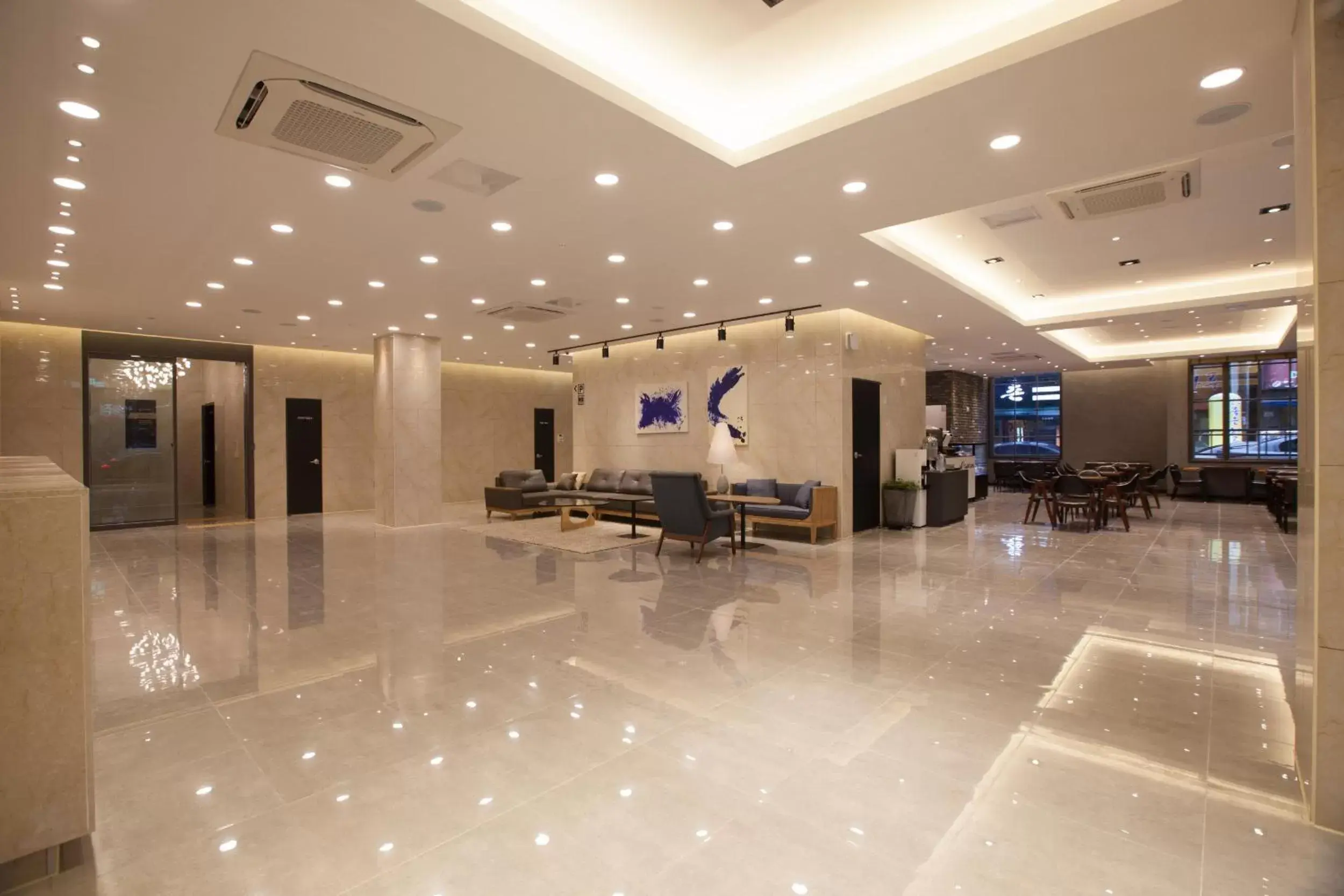 Lobby or reception in GnB Hotel Lobby or reception in GnB Hotel
