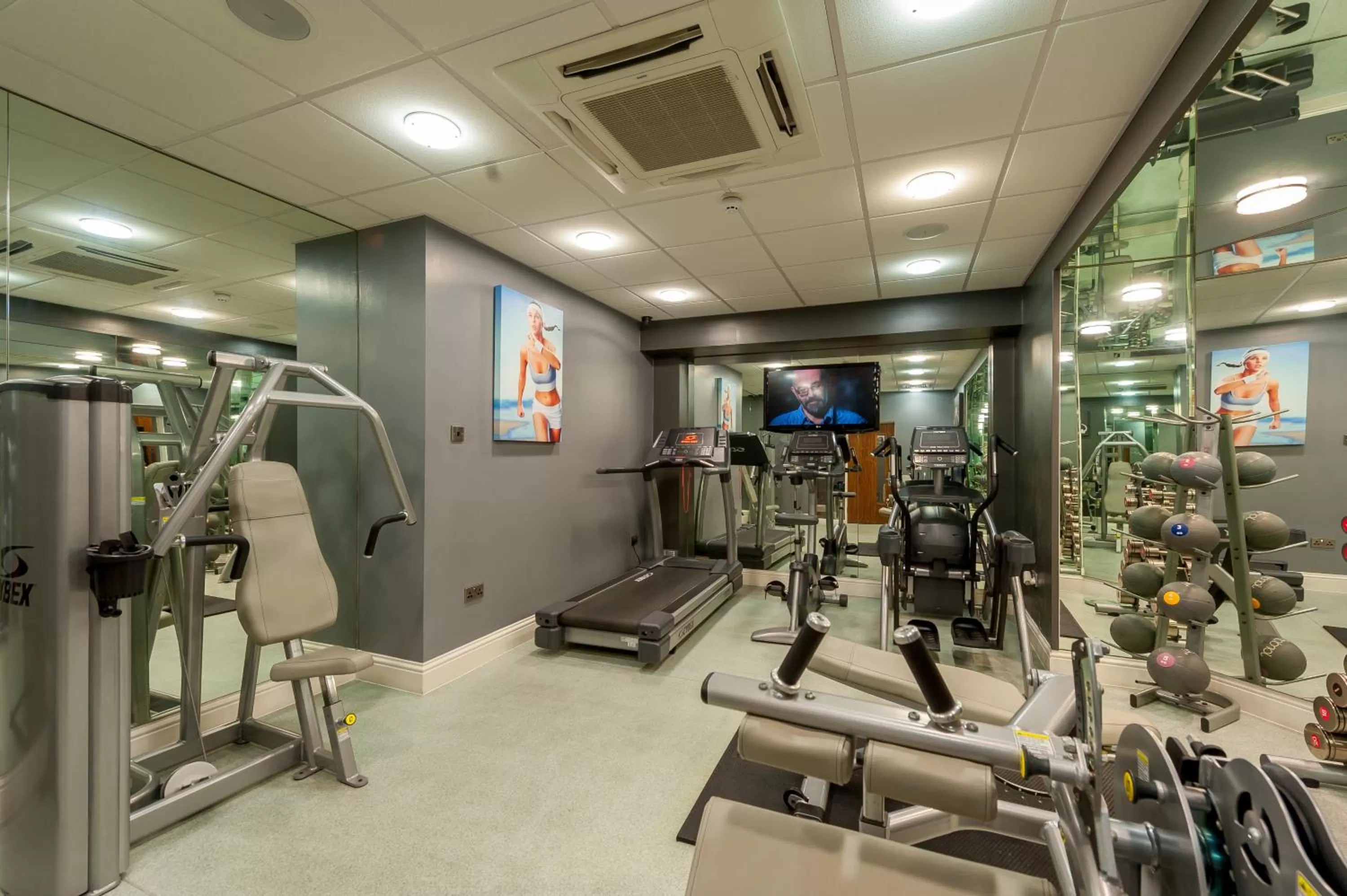 Fitness centre/facilities in Mercure Nottingham City Centre Hotel