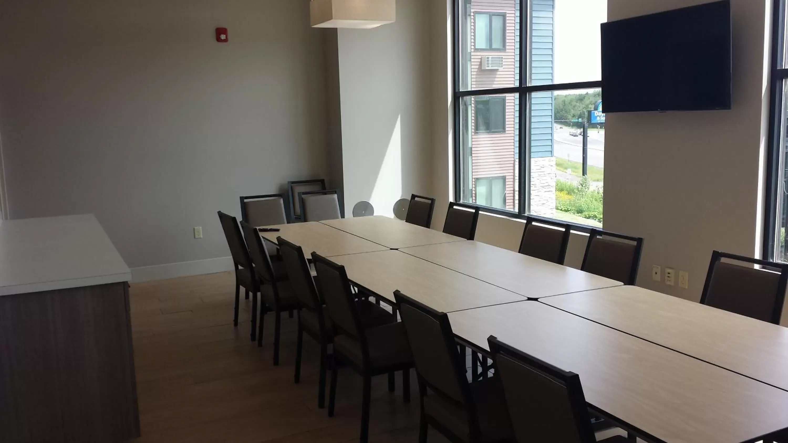 Meeting/conference room in Days Inn & Suites by Wyndham Duluth by the Mall