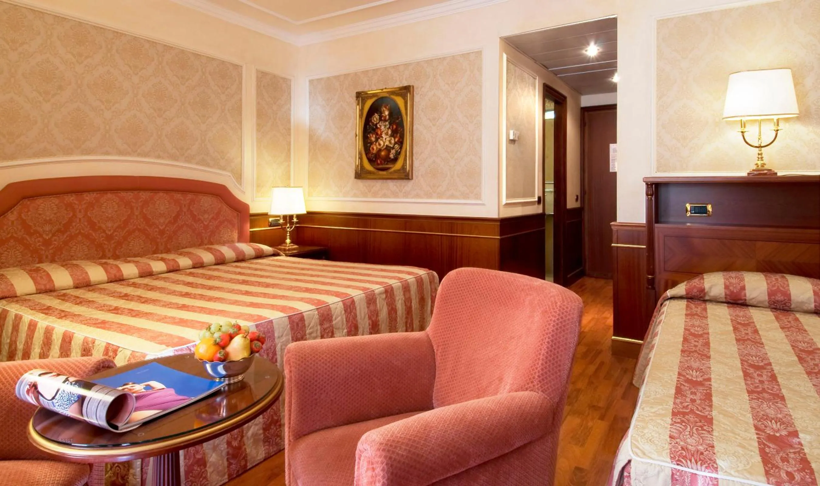 Photo of the whole room, Bed in Grand Hotel Dino