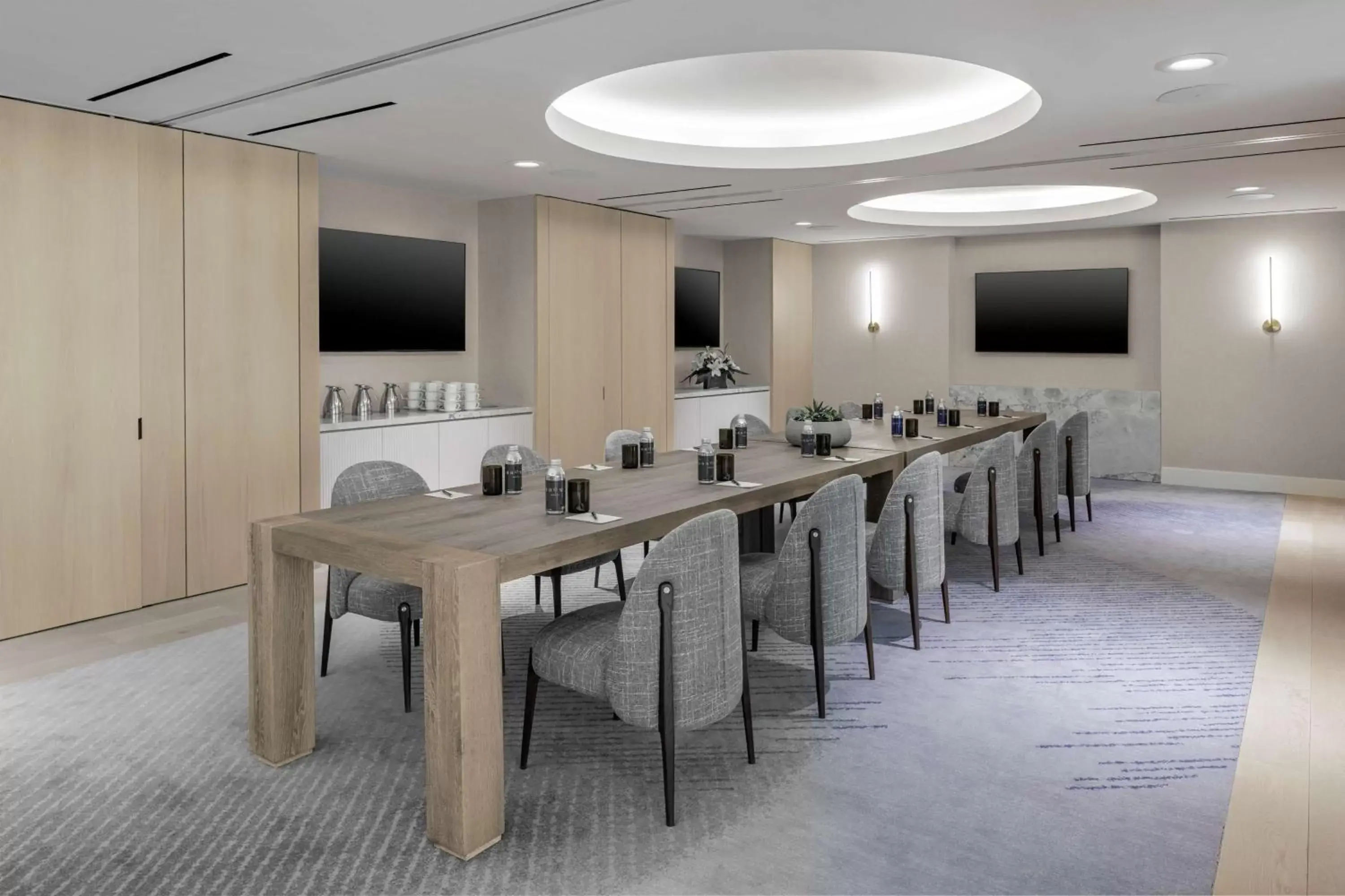 Meeting/conference room in The Morrow Washington Dc, Curio Collection By Hilton