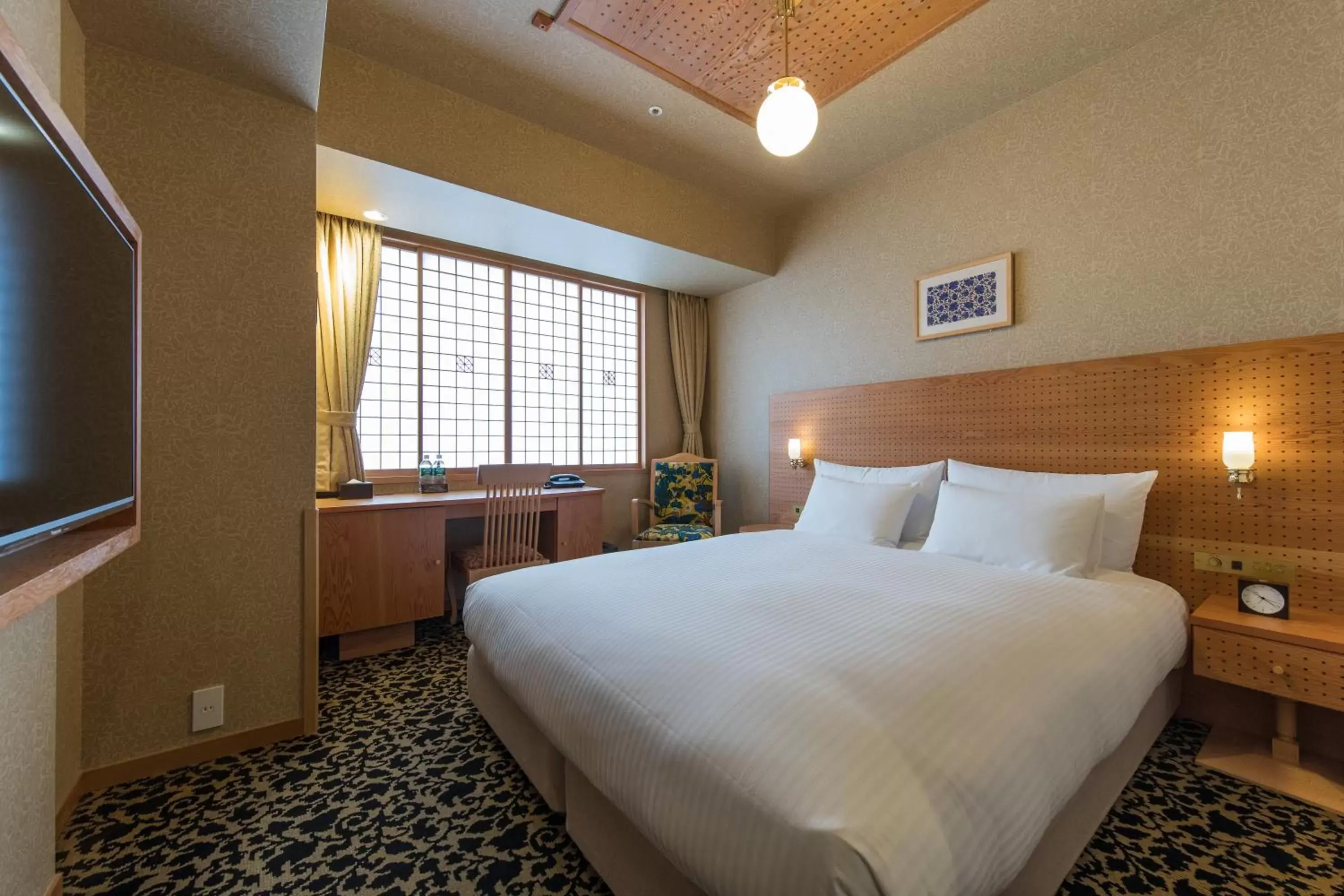 Photo of the whole room, Bed in JR Kyushu Hotel Blossom Oita