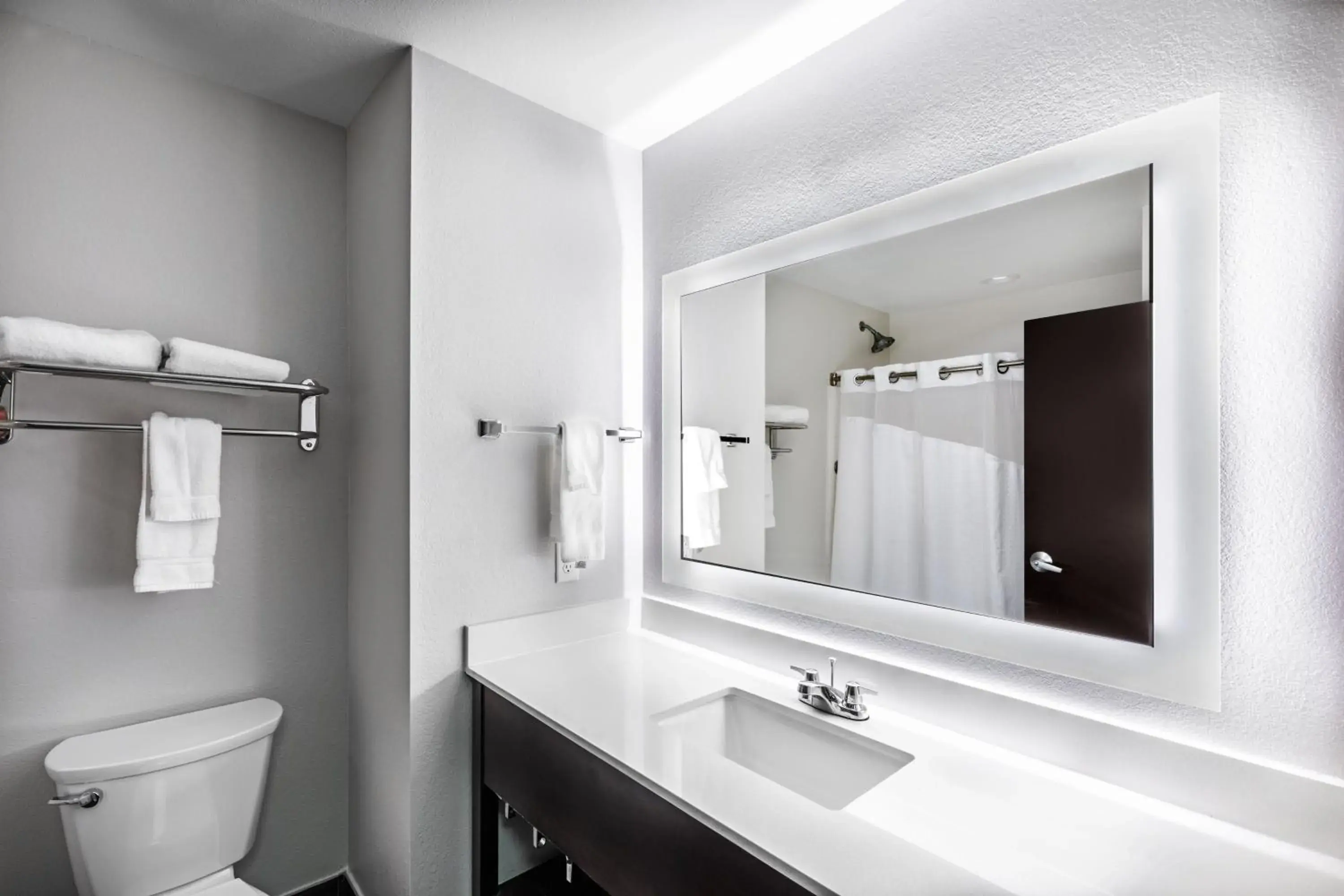 Bathroom in Holiday Inn Express & Suites Austin NW – Lakeway, an IHG Hotel