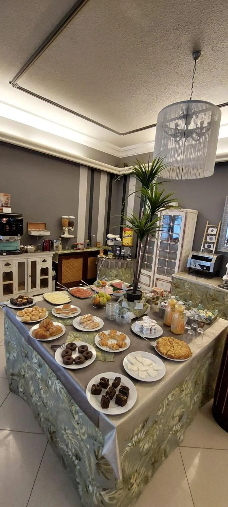 Buffet breakfast in Hotel Arillo