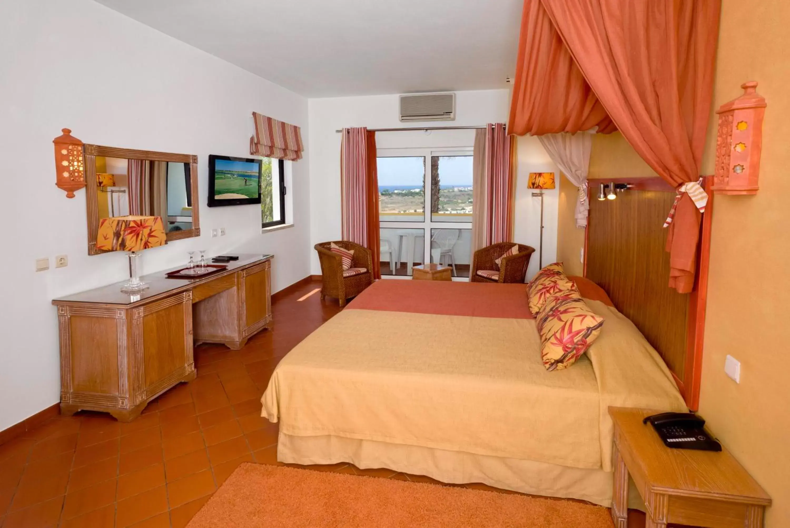 Bedroom in Cerro Da Marina Hotel