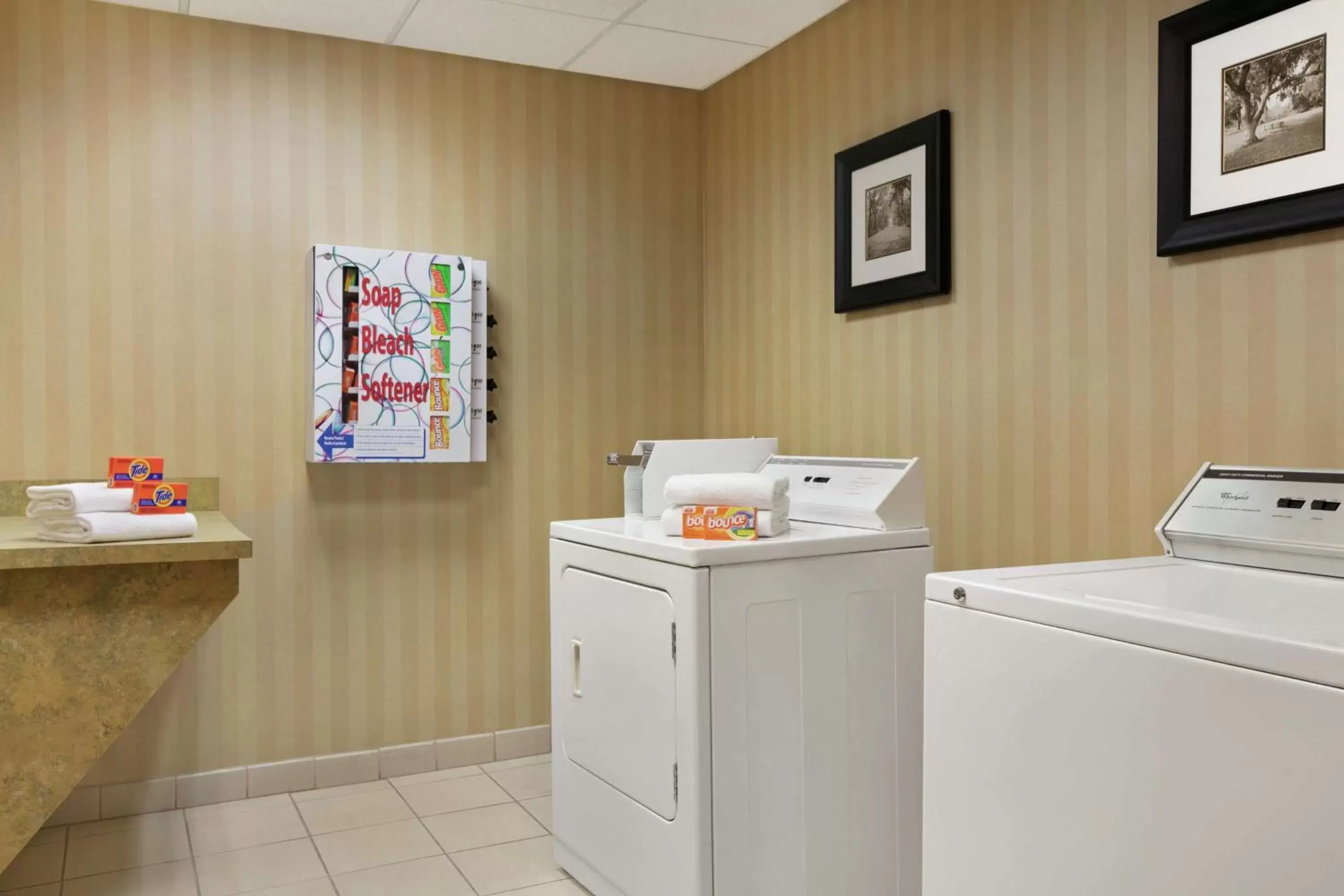 Property building in Hampton Inn & Suites Lawton Property building in Hampton Inn & Suites Lawton