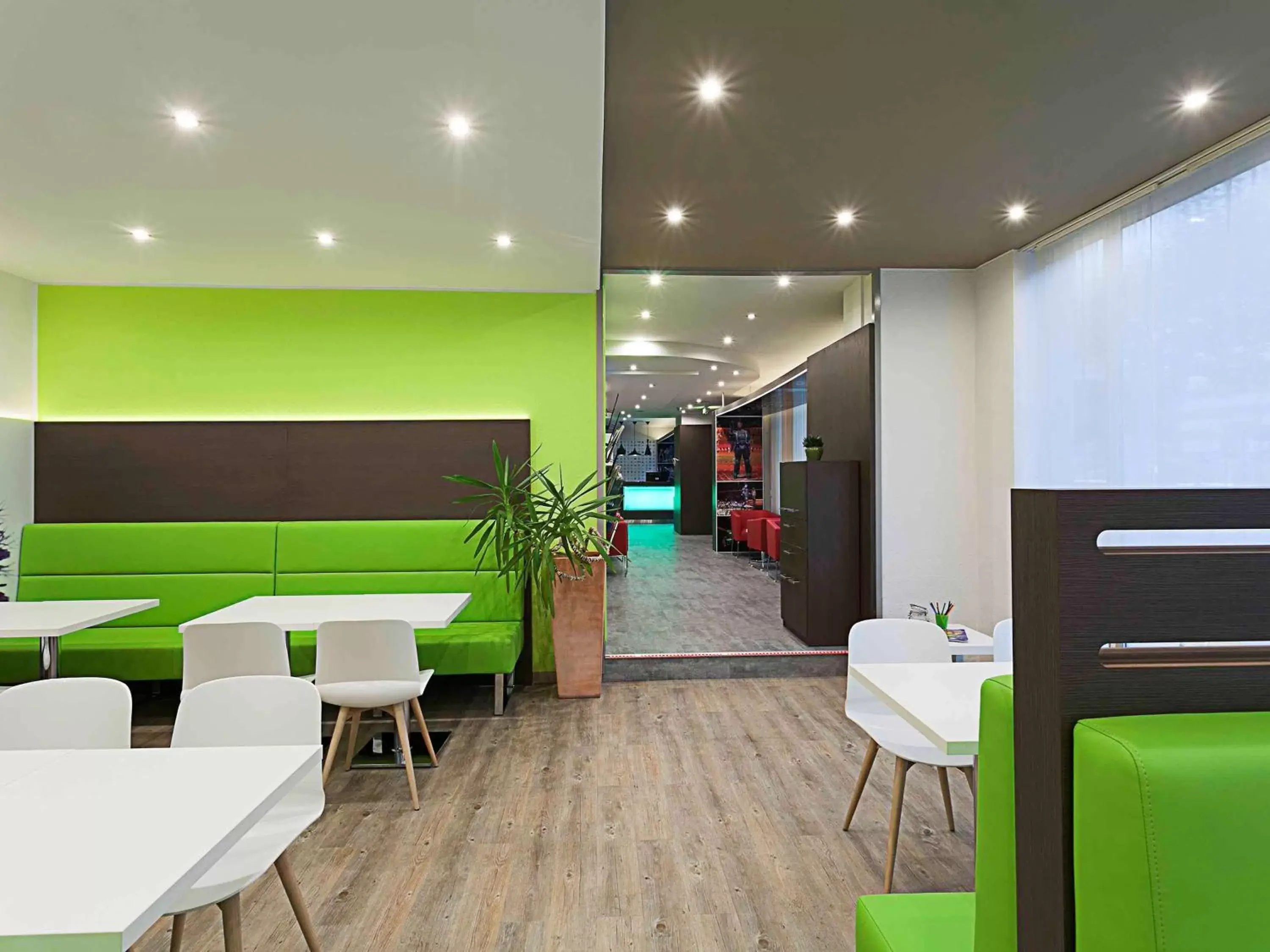 Restaurant/places to eat, Lobby/Reception in ibis Styles Bochum Hauptbahnhof