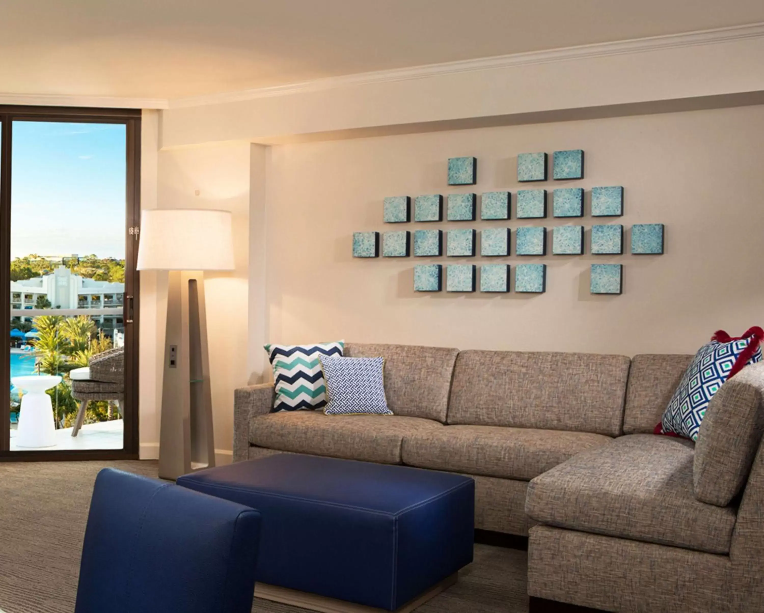 Living room, Seating Area in Hilton Orlando Buena Vista Palace - Disney Springs Area