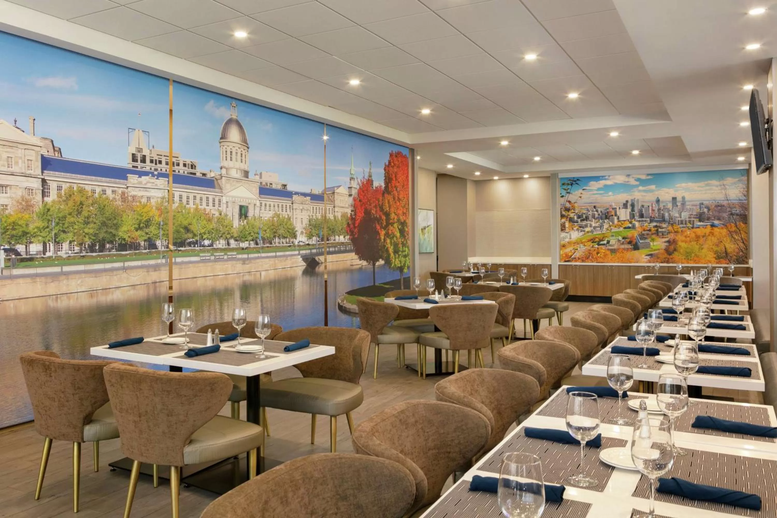 Restaurant/places to eat in Embassy Suites By Hilton Montreal Airport