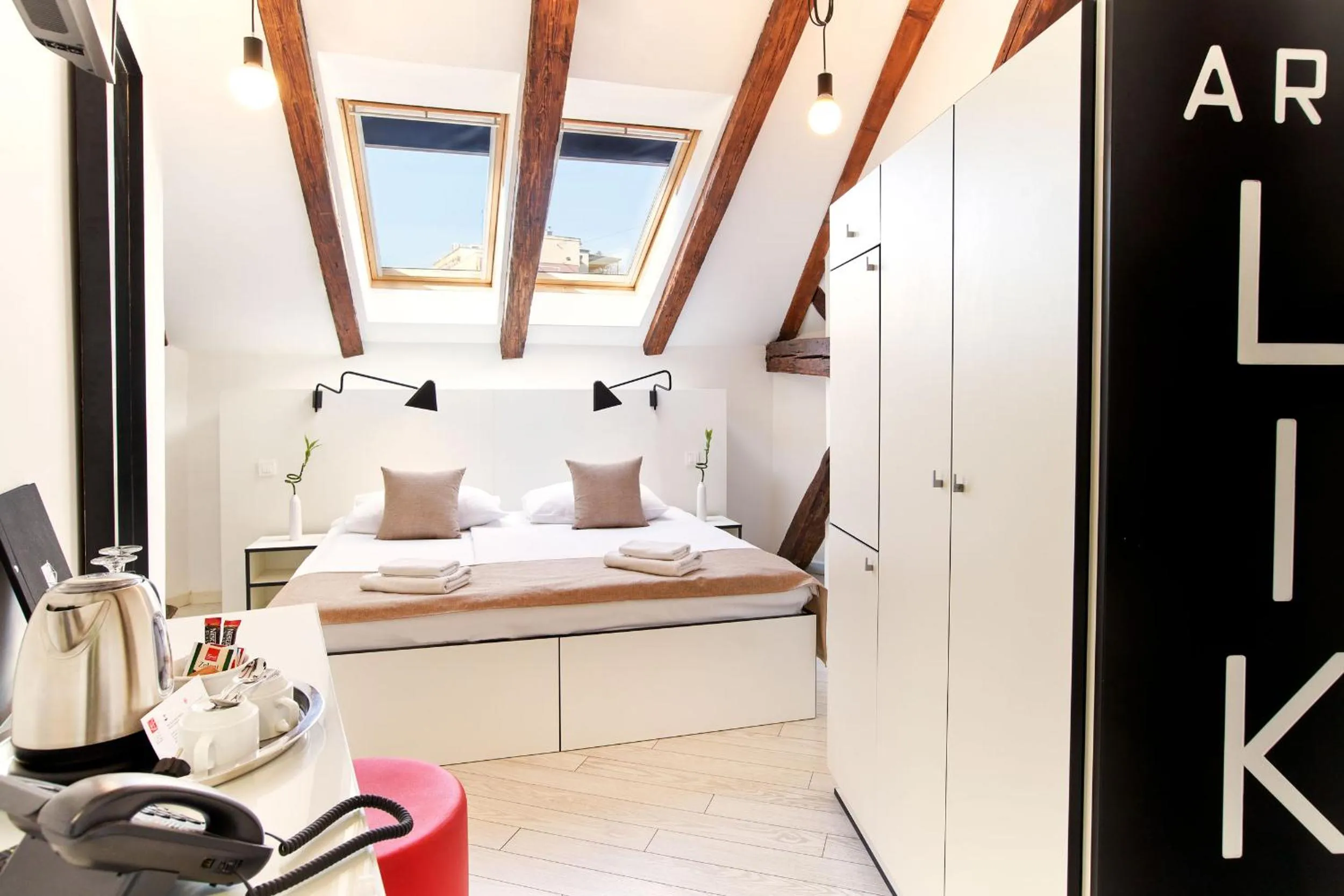 Bed in Art Hotel Like