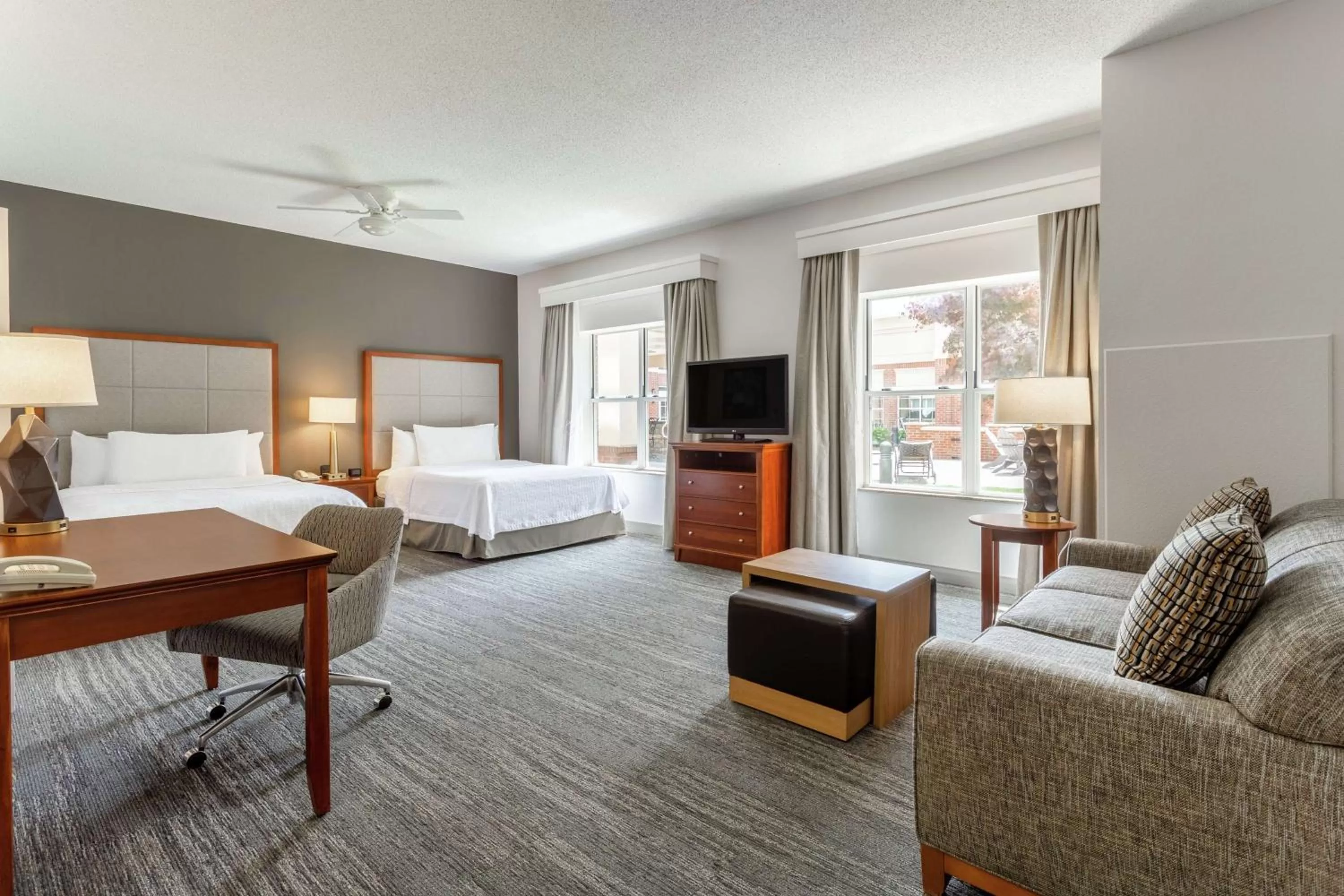 Living room, Bed in Homewood Suites by Hilton Albany
