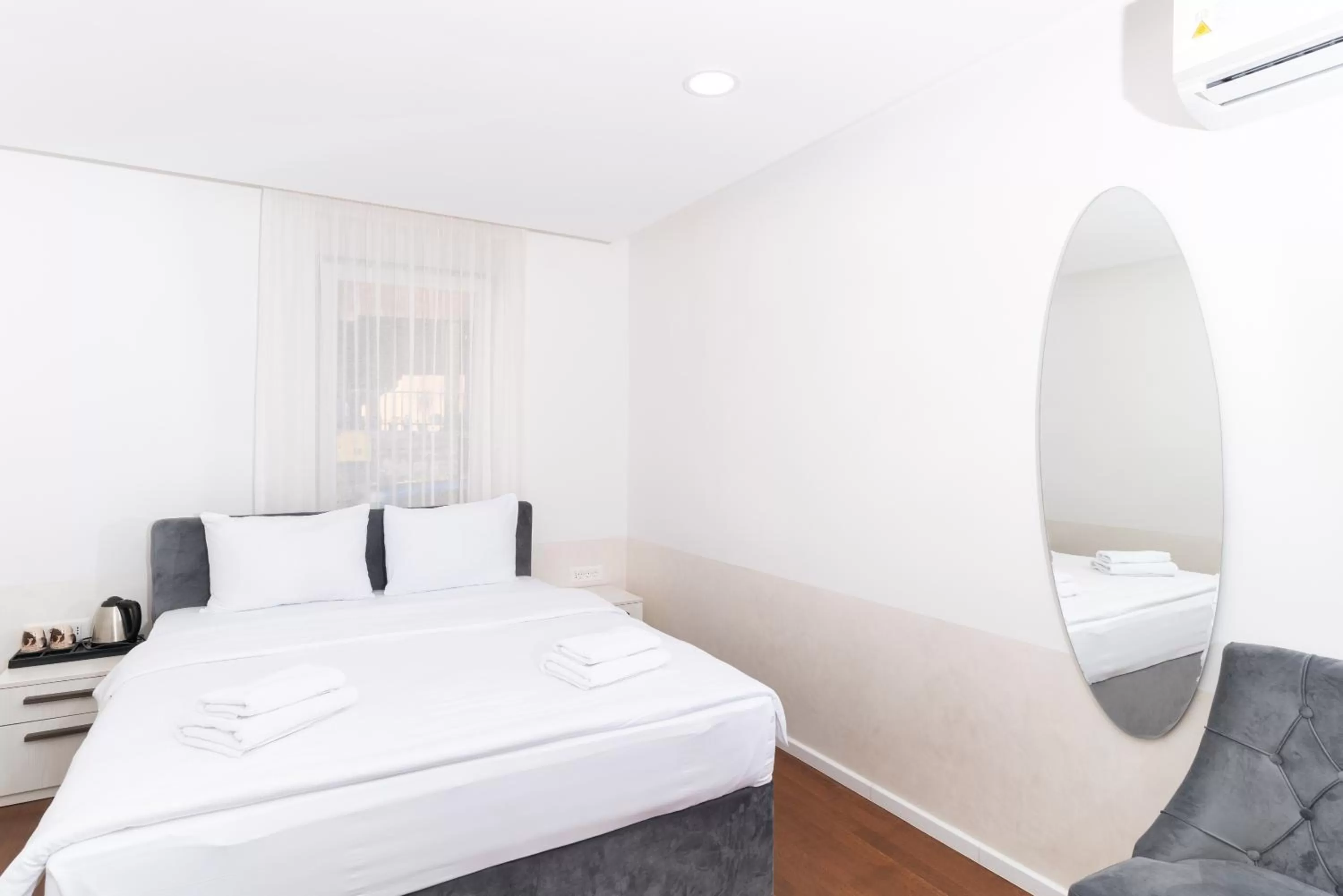 Bedroom, Bed in Ornament Hotel and Apartments