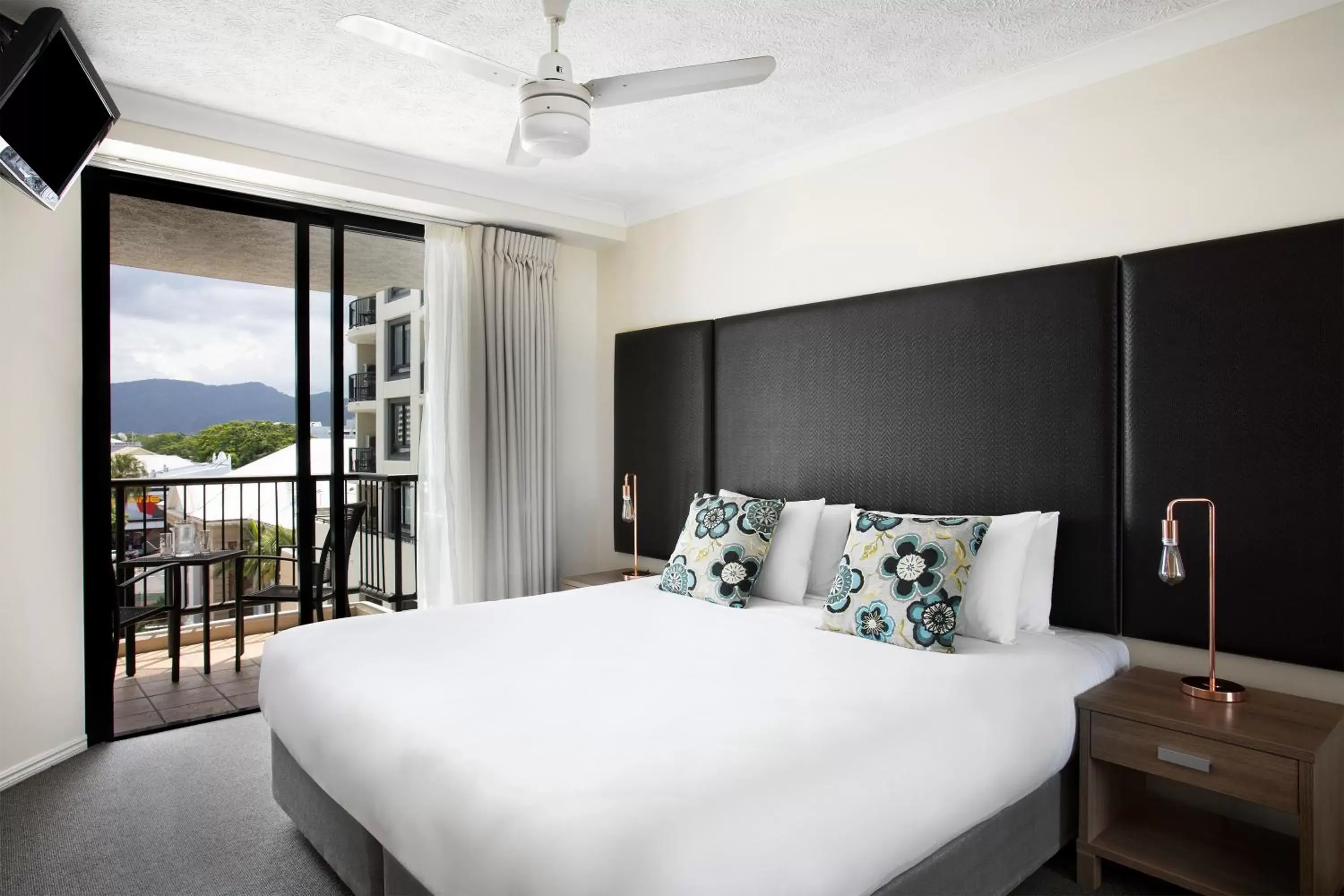 Bedroom in Mantra Esplanade