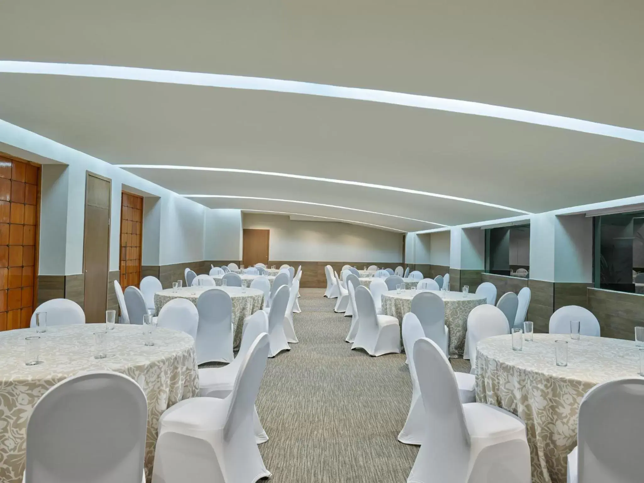 Spa and wellness centre/facilities, Banquet Facilities in Fiesta Inn Villahermosa Cencali