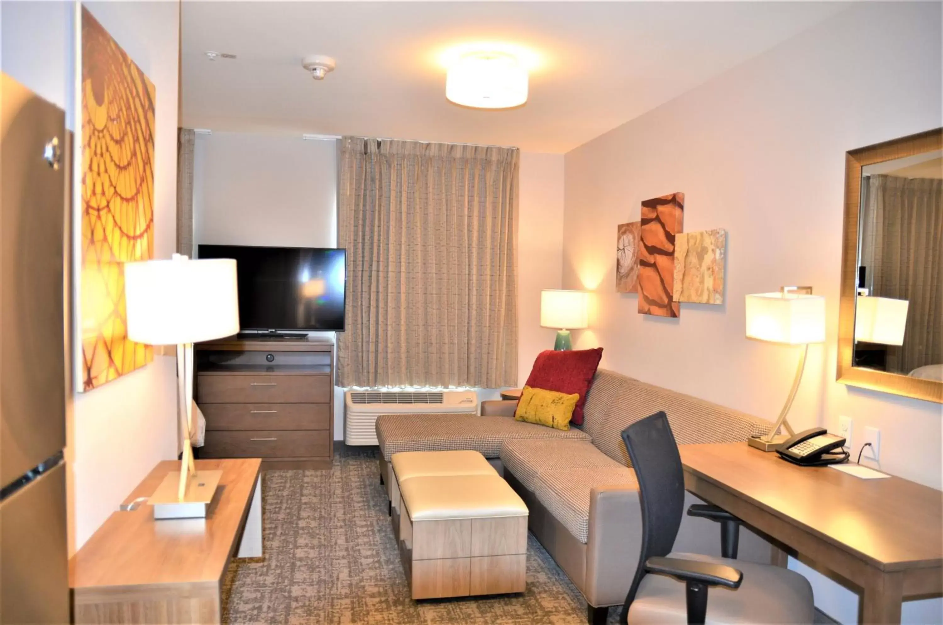 Living room, Seating Area in Staybridge Suites - Orenco Station, an IHG Hotel