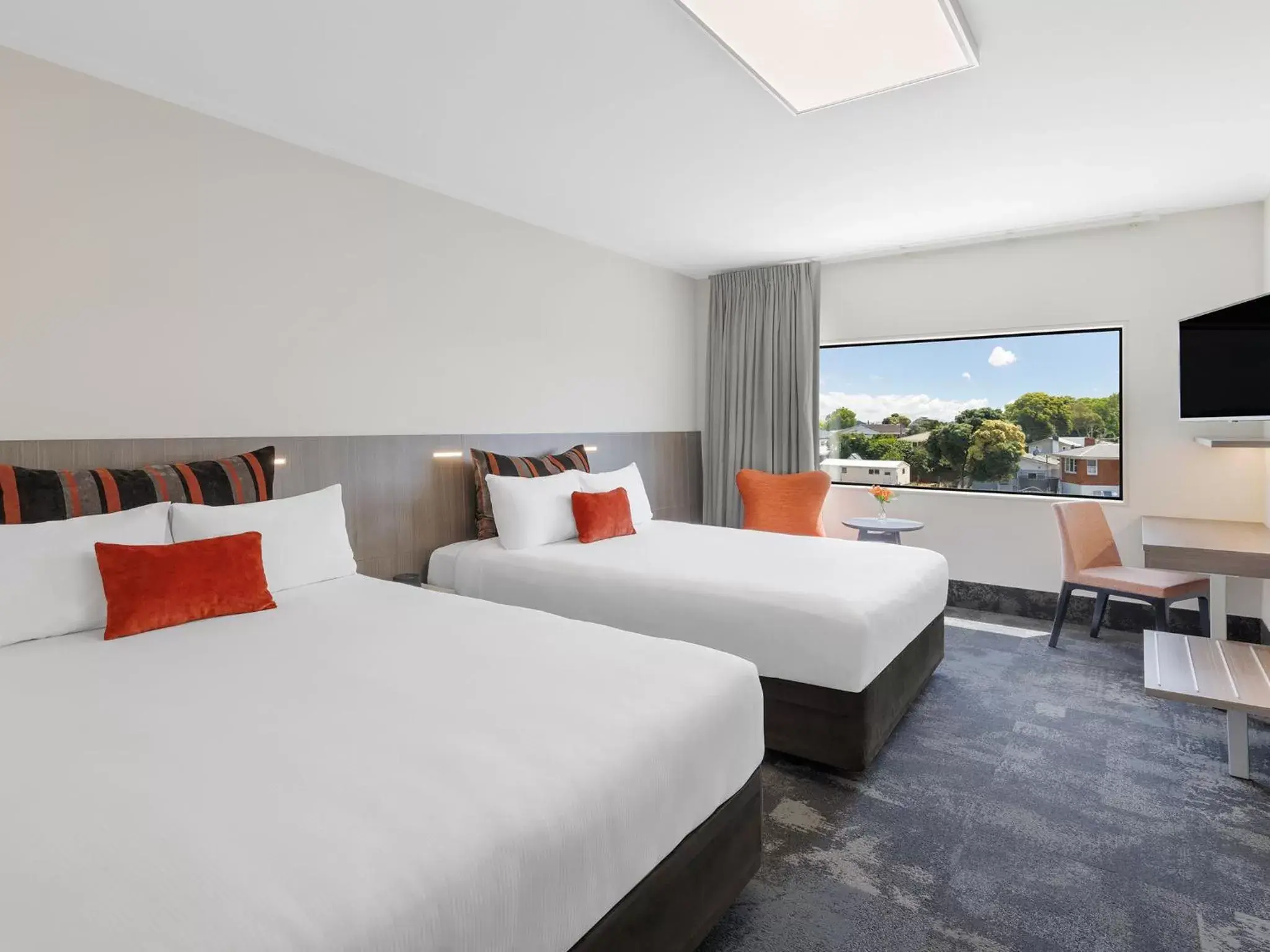 JetPark Auckland Airport Hotel