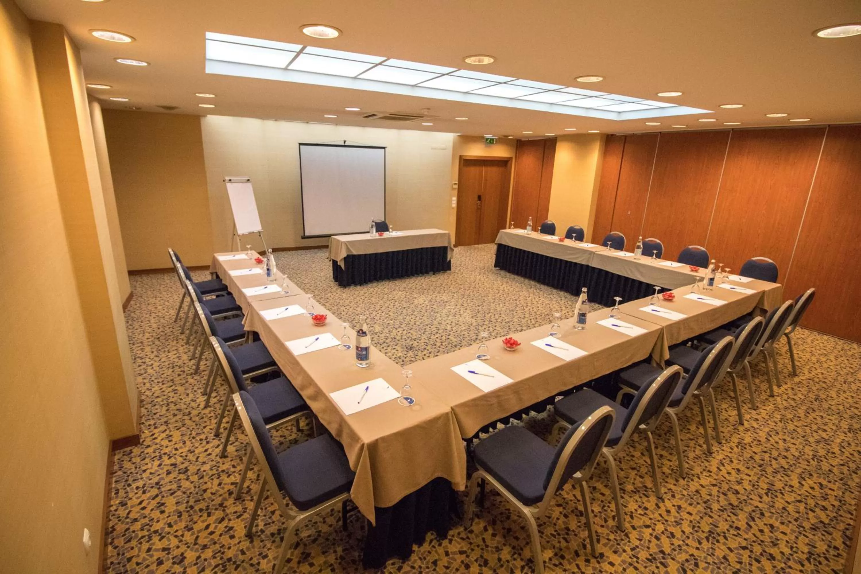 Meeting/conference room in Hotel Travel Park Lisboa