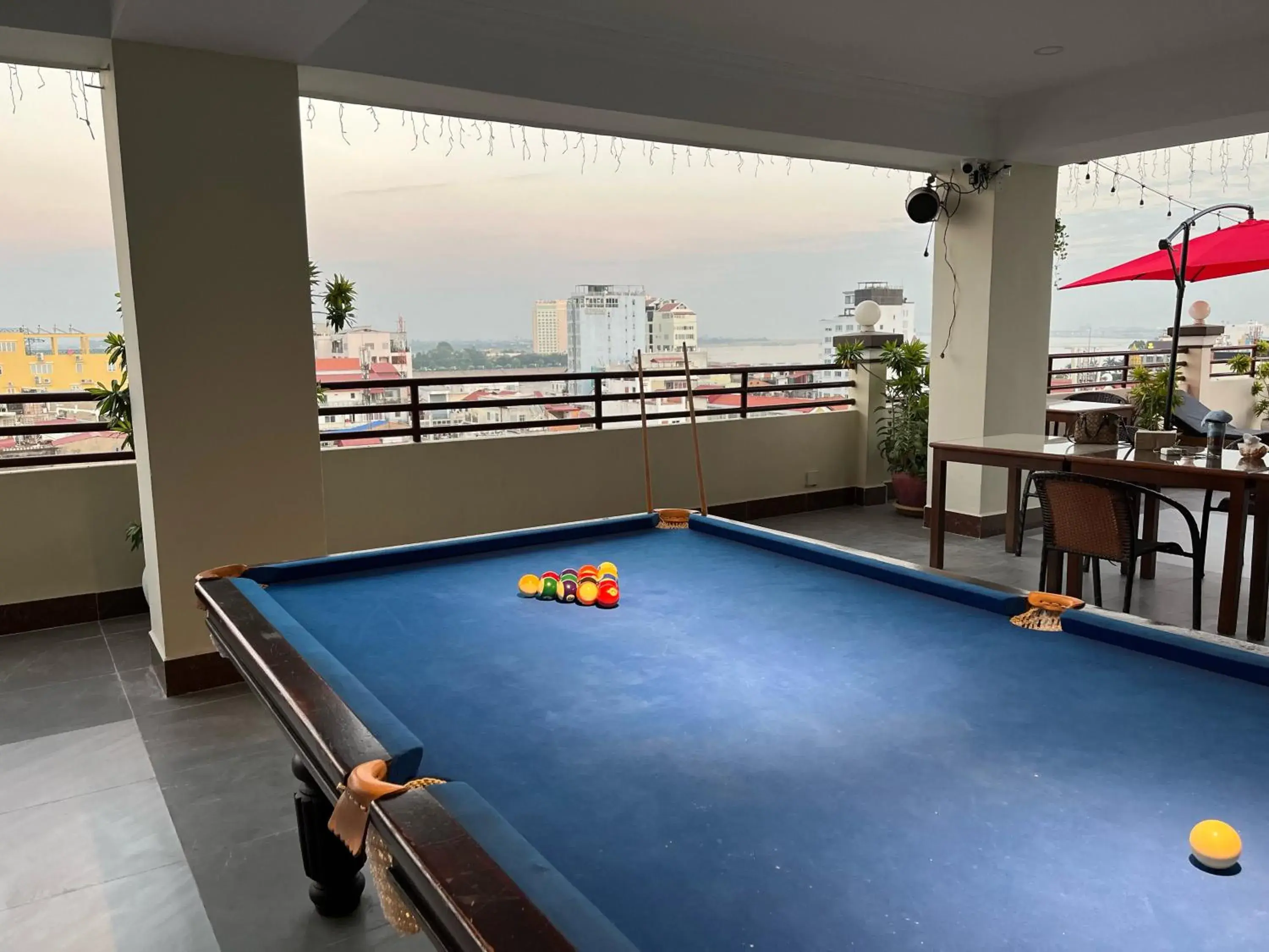 Property building, Billiards in Queen Wood Hotel