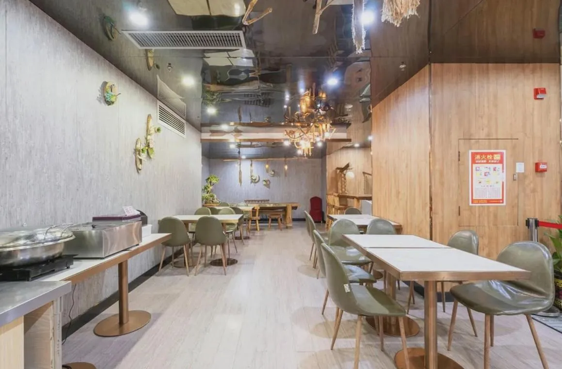 Restaurant/places to eat in Guangzhou Nuomo International Hotel-Canton Fair Free Shuttle Bus