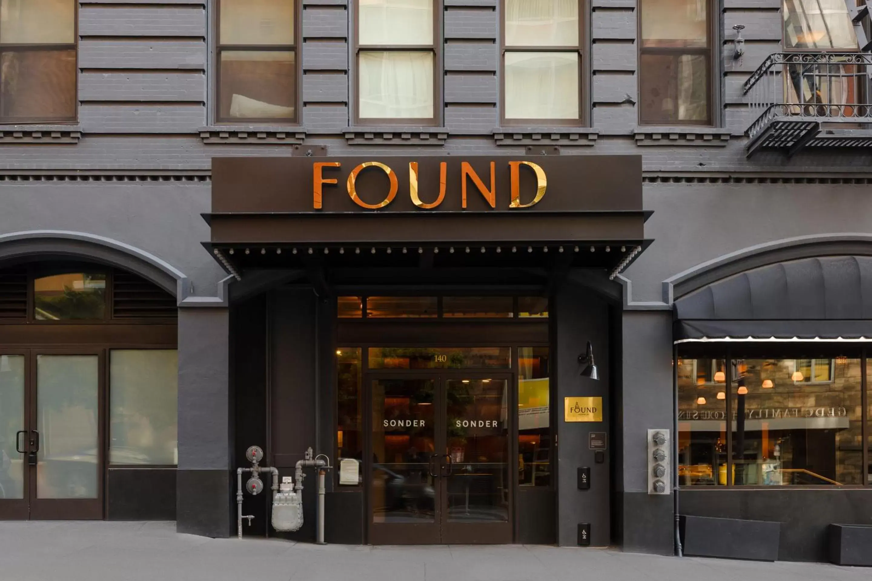 Property building in FOUND Hotel, San Francisco Property building in FOUND Hotel, San Francisco