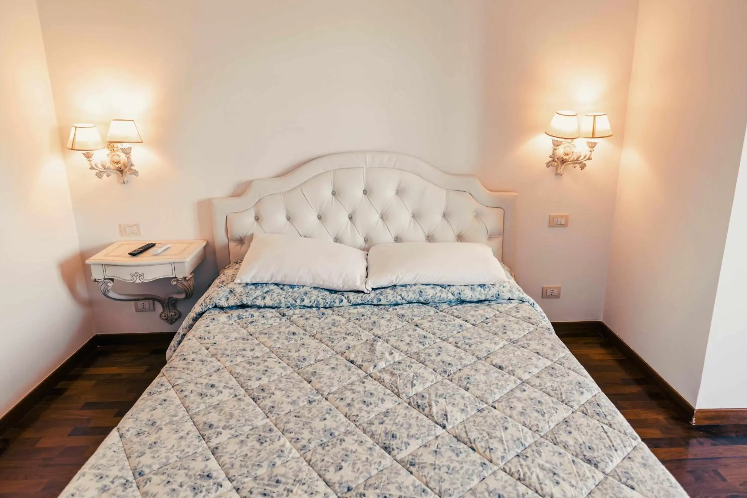 Bed in Bed and Breakfast Villa Romano