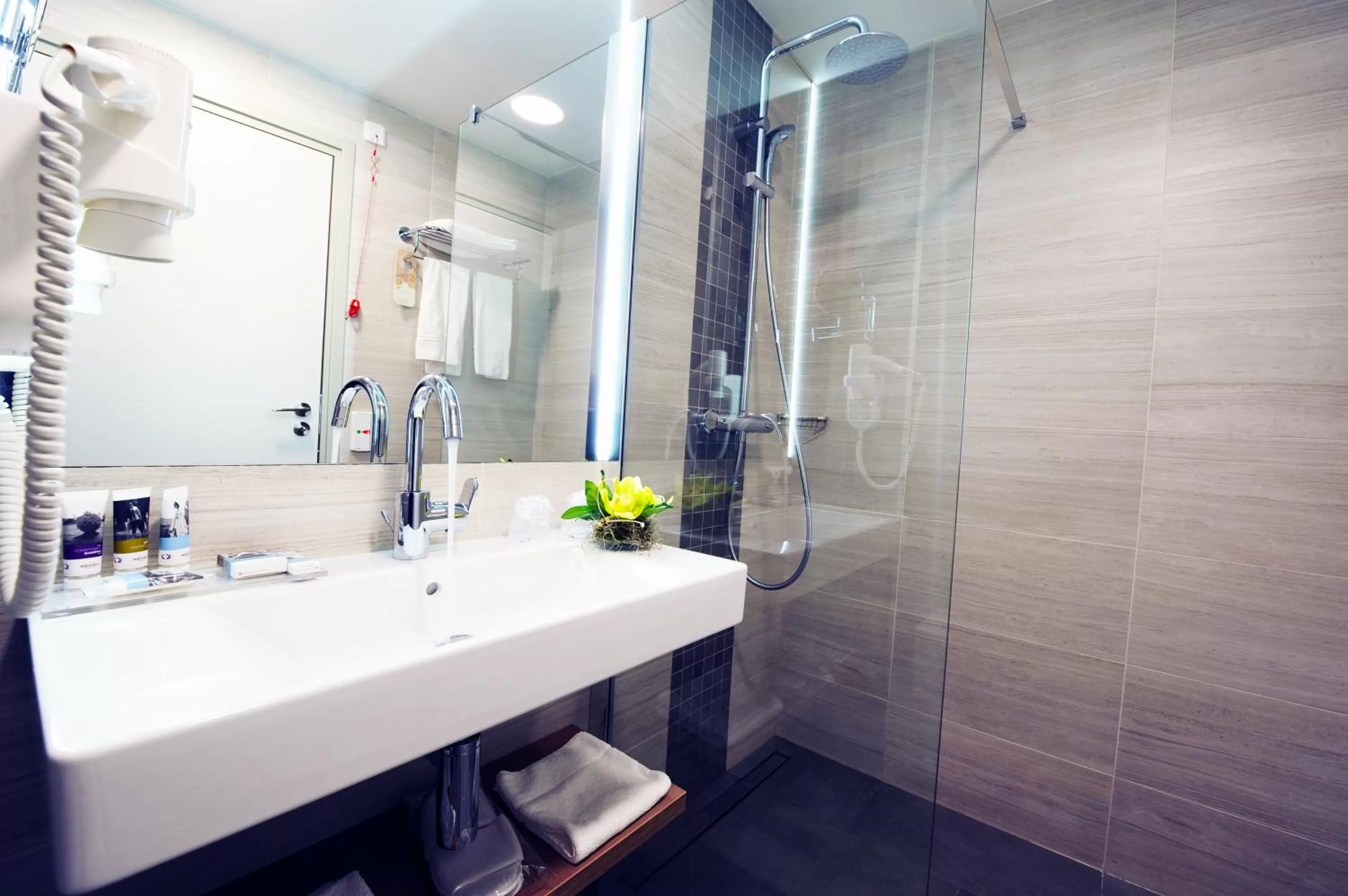 Bathroom in Mercure Bucharest City Center